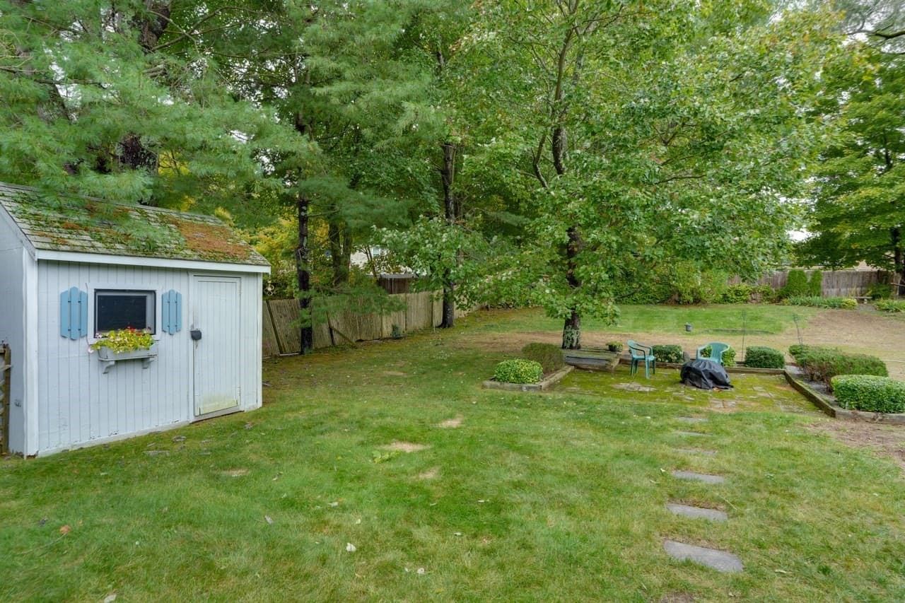 Single Family Residence at 10 Squire Ln, Bellingham MA 02019, Bellingham, photo 24 of 30