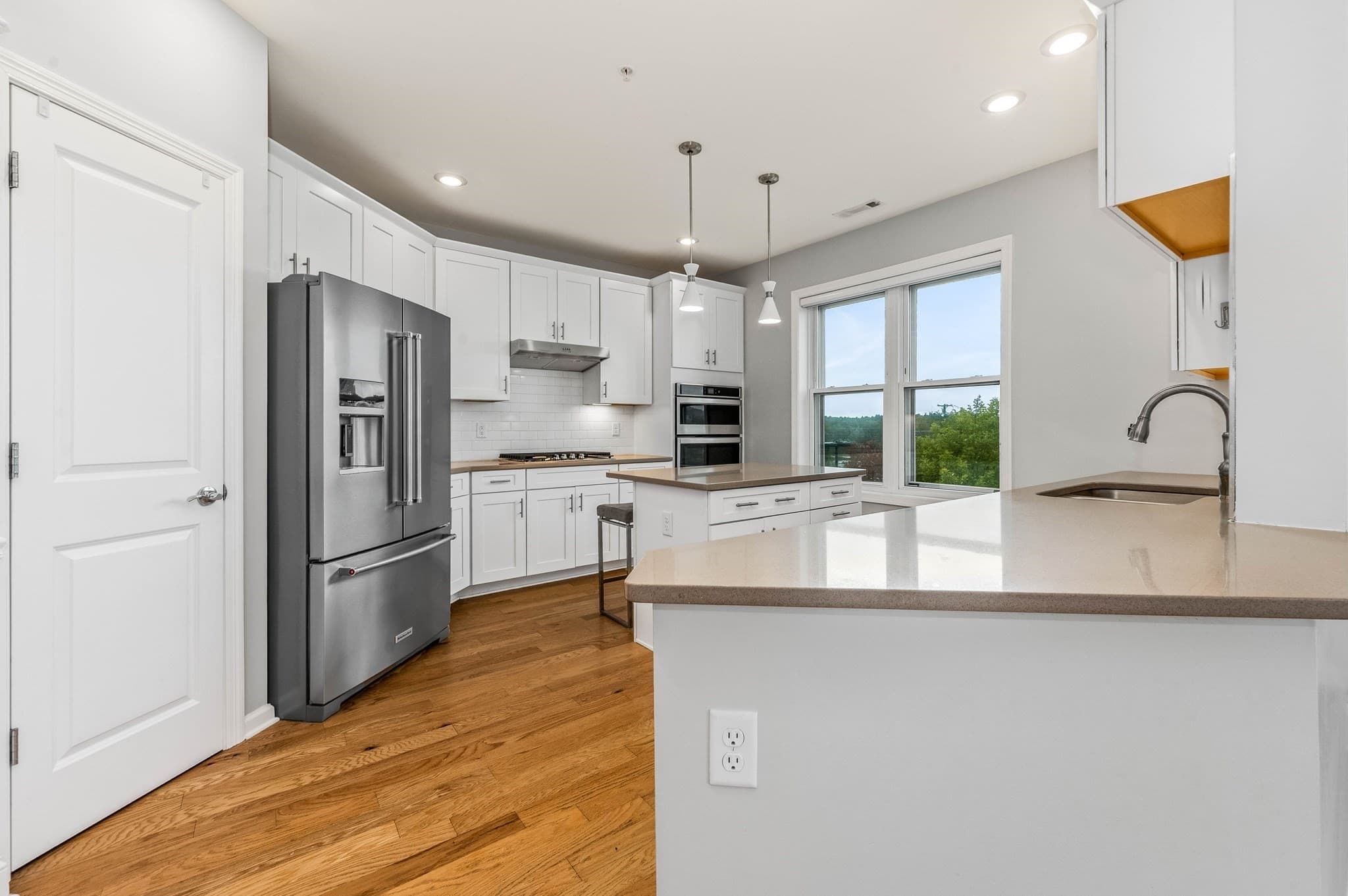 Condominium at 130 University Ave # 1201, Westwood MA 02090, Westwood, photo 6 of 42