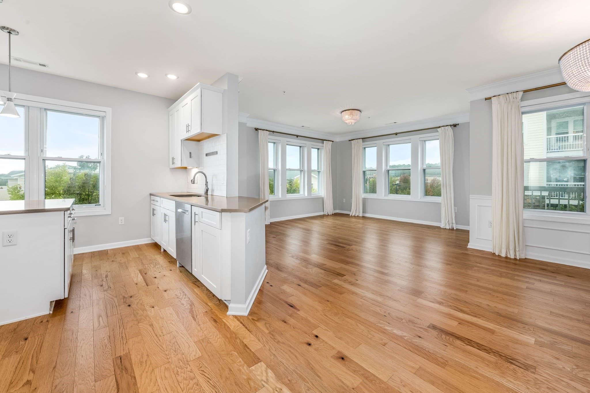 Condominium at 130 University Ave # 1201, Westwood MA 02090, Westwood, photo 13 of 42