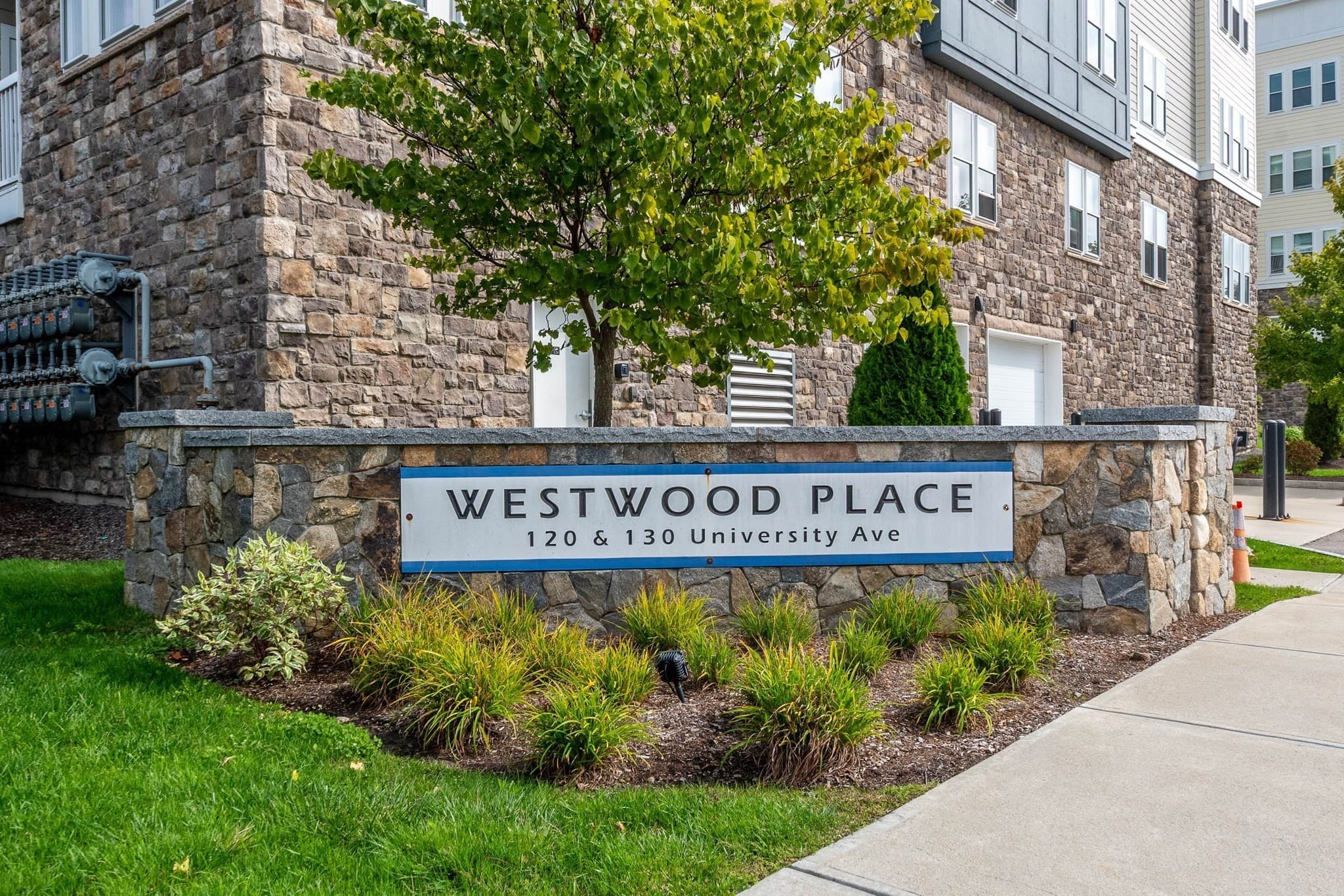 Condominium at 130 University Ave # 1201, Westwood MA 02090, Westwood, photo 3 of 42