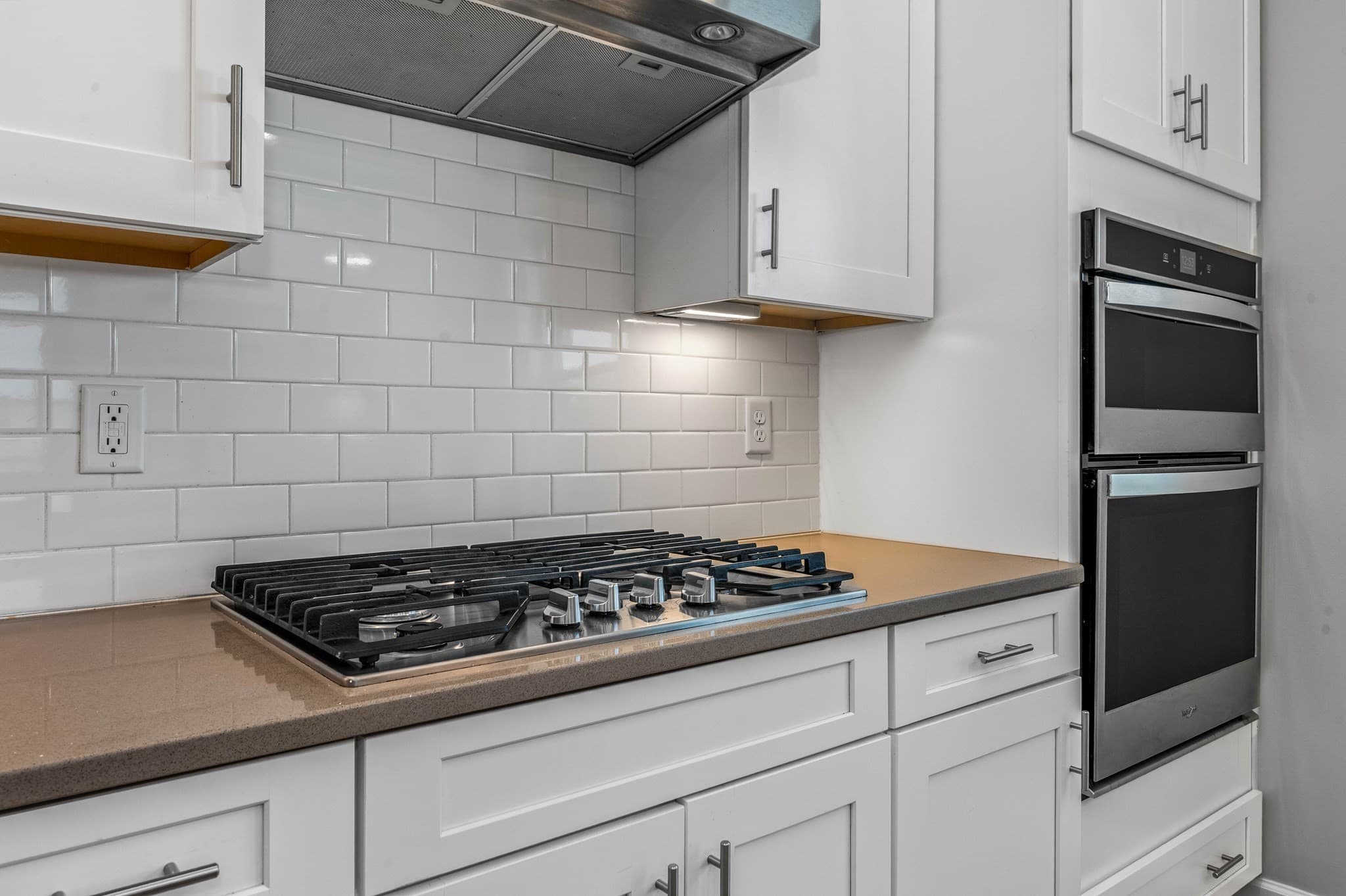 Condominium at 130 University Ave # 1201, Westwood MA 02090, Westwood, photo 10 of 42