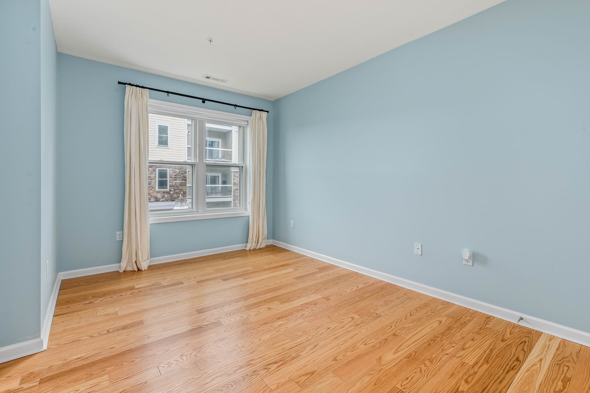 Condominium at 130 University Ave # 1201, Westwood MA 02090, Westwood, photo 31 of 42