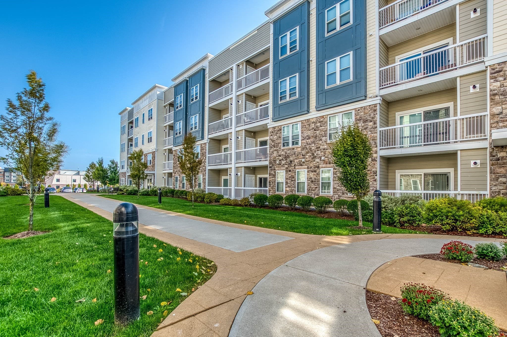 Condominium at 130 University Ave # 1201, Westwood MA 02090, Westwood, photo 4 of 42