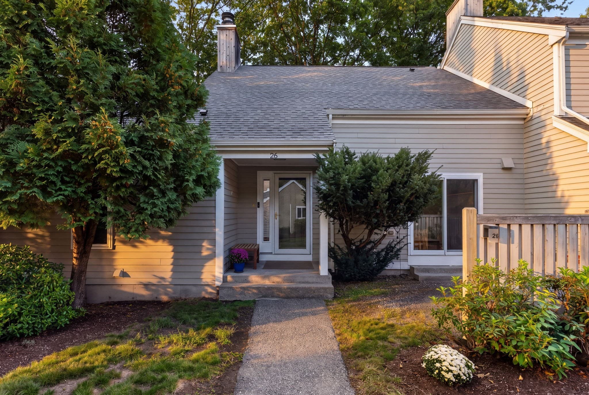 26 Fifer Ln # 26, Lexington MA 02420