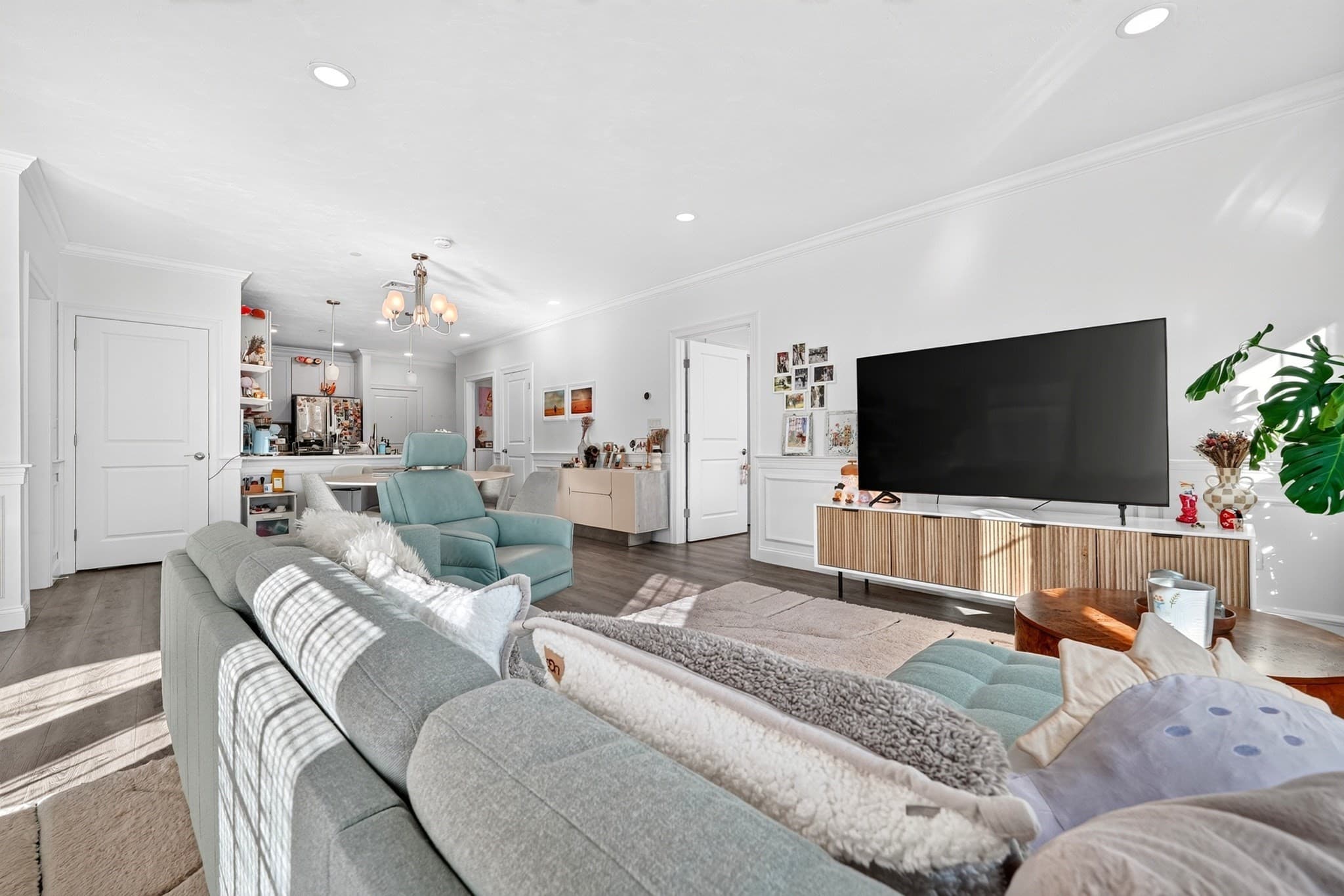 Condominium at 320 Middlesex Ave # D202, Medford MA 02155, Medford, photo 2 of 33