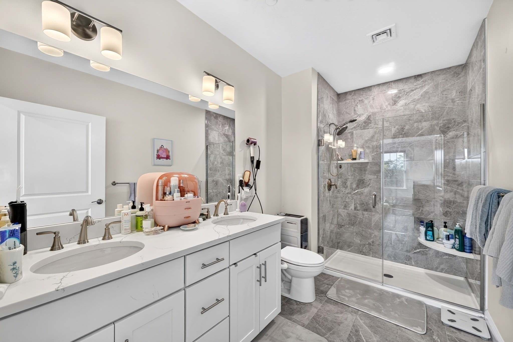 Condominium at 320 Middlesex Ave # D202, Medford MA 02155, Medford, photo 12 of 33