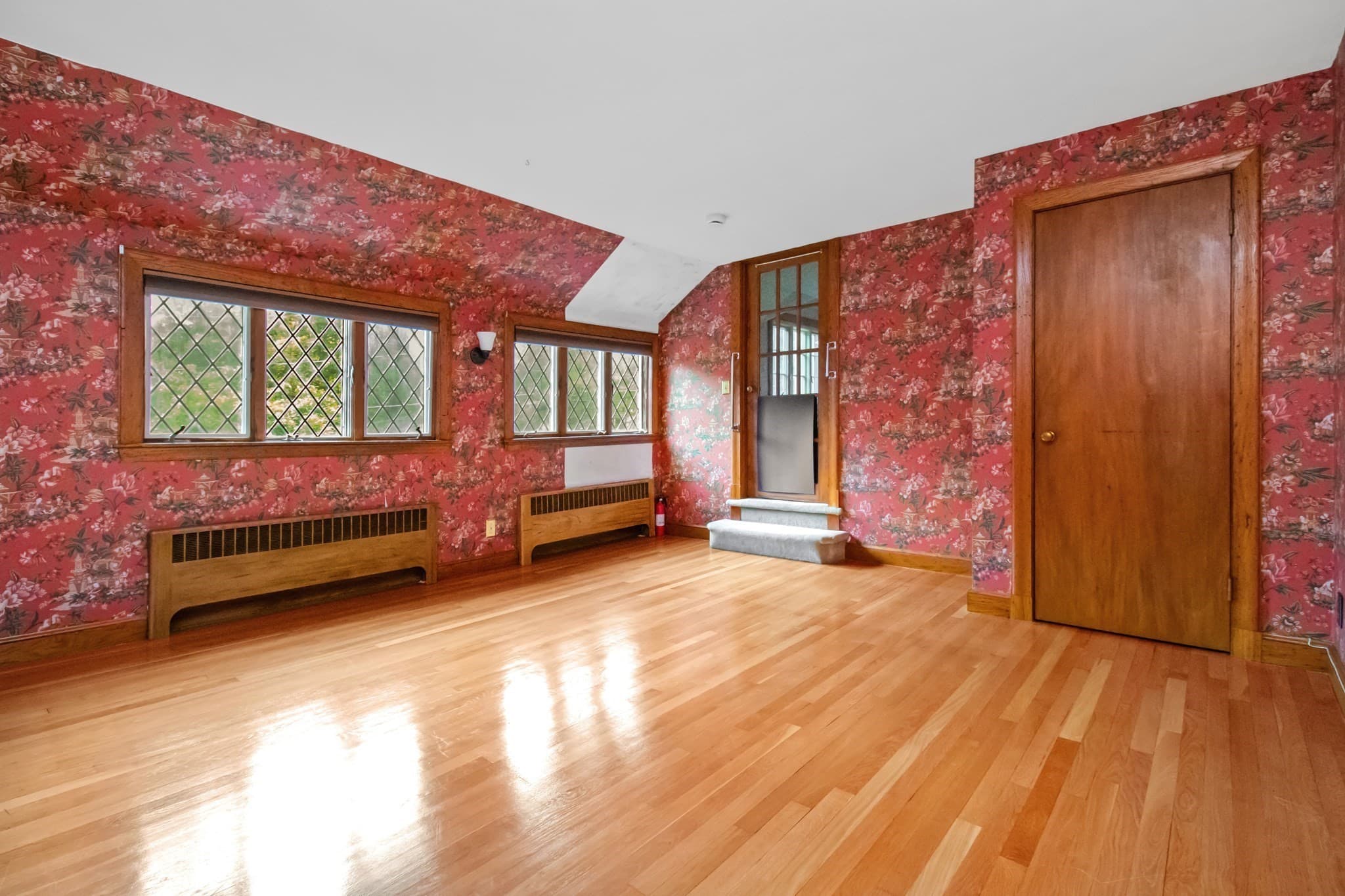 Single Family Residence at 25 Arlington St, Winchester MA 01890, Winchester, photo 11 of 32