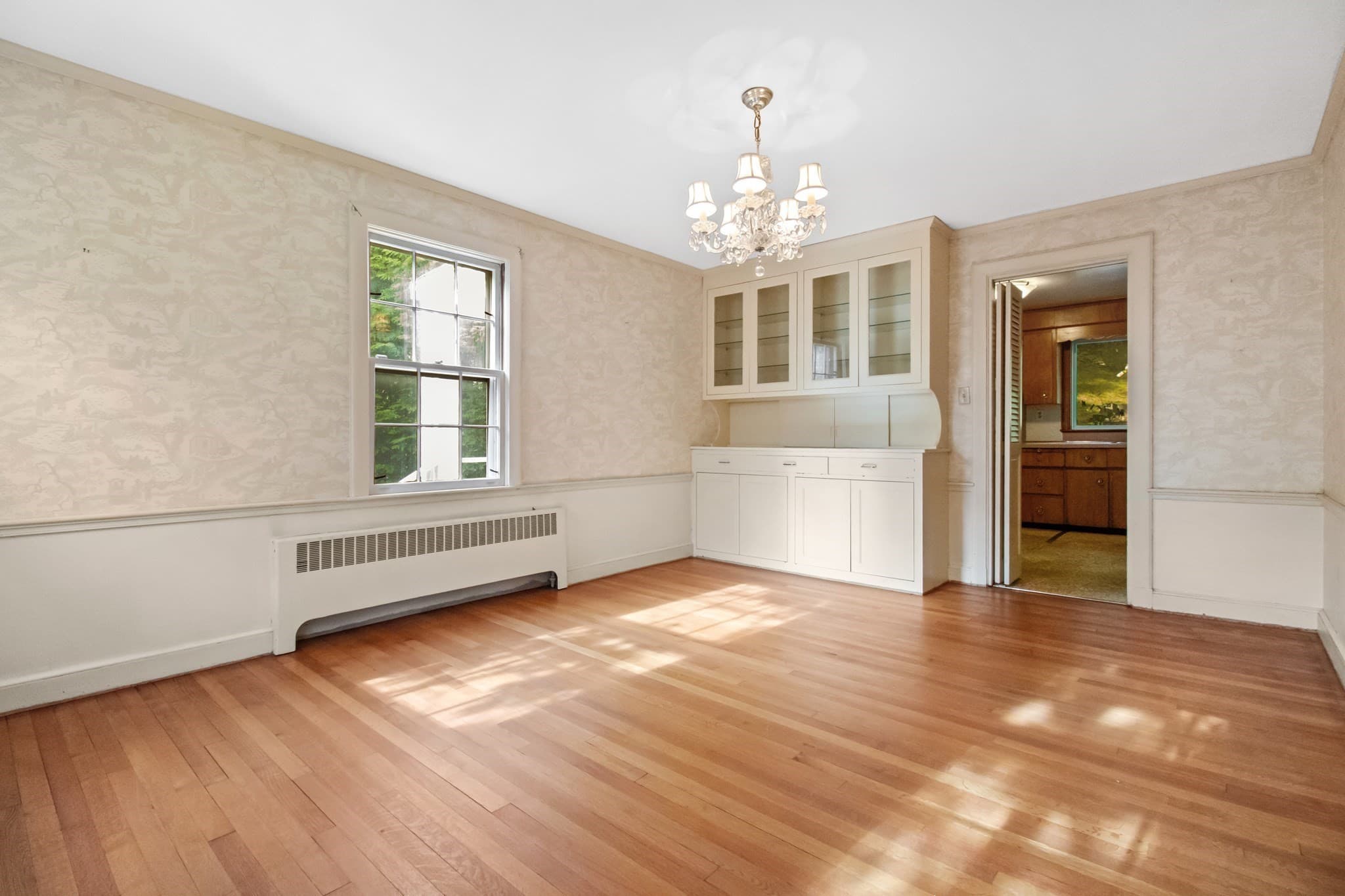 Single Family Residence at 25 Arlington St, Winchester MA 01890, Winchester, photo 4 of 32