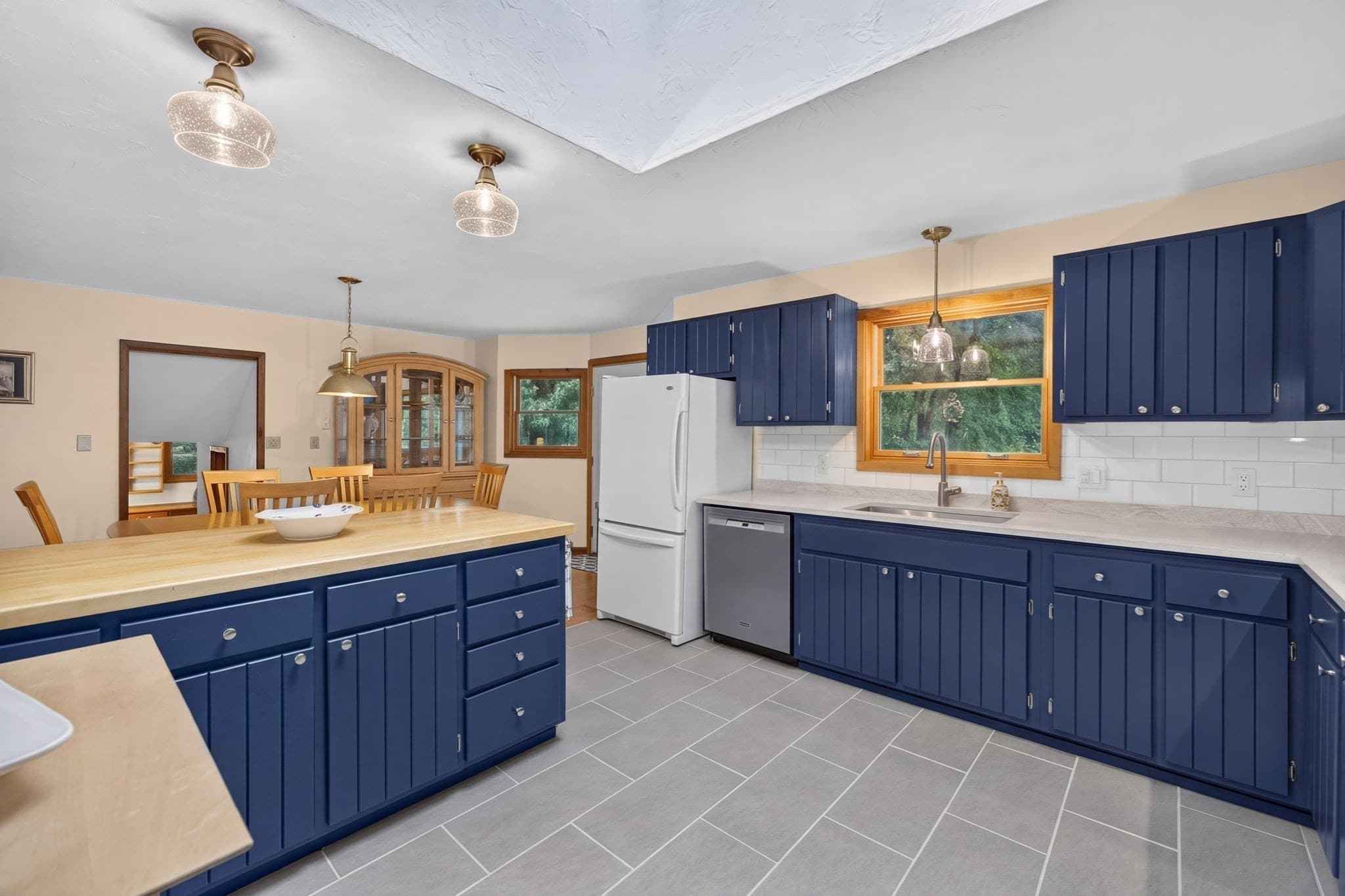 Single Family Residence at 43 Heather Ln, Falmouth MA 02556, Falmouth, photo 9 of 34