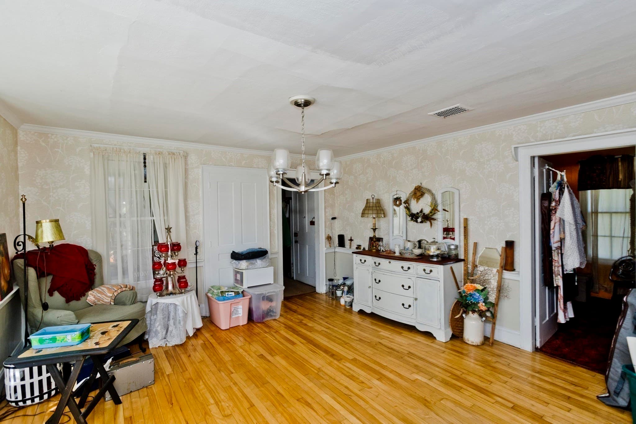 Single Family Residence at 147 South St, Bernardston MA 01337, Bernardston, photo 12 of 29