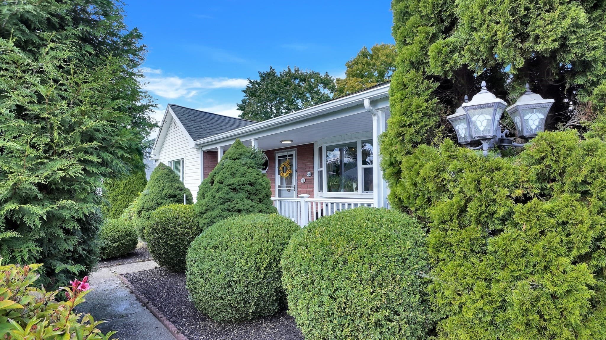 Single Family Residence at 23 Briarwood Pl, Westfield MA 01085, Westfield, photo 4 of 32