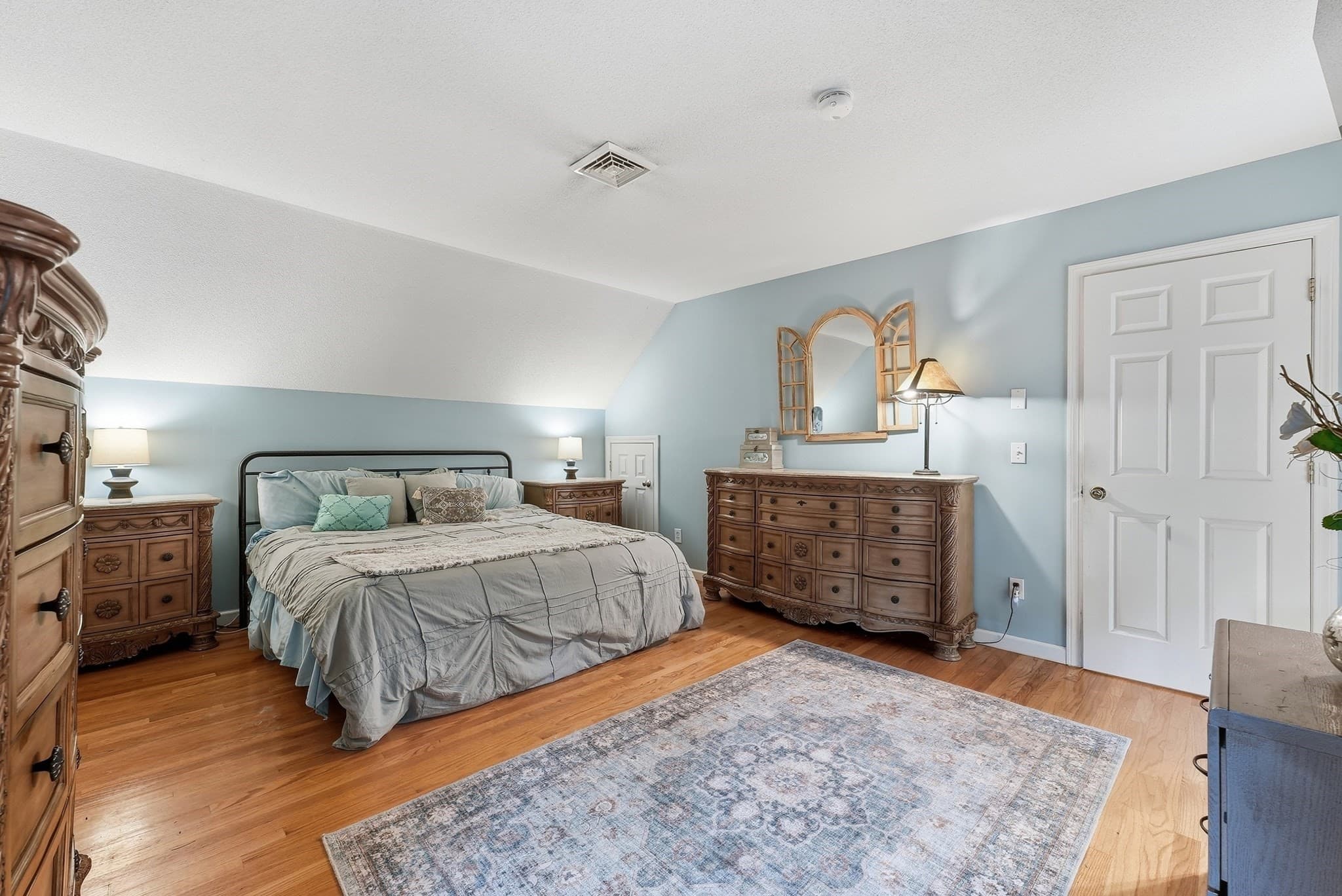 Single Family Residence at 10 John St, East Longmeadow MA 01028, East Longmeadow, photo 17 of 38