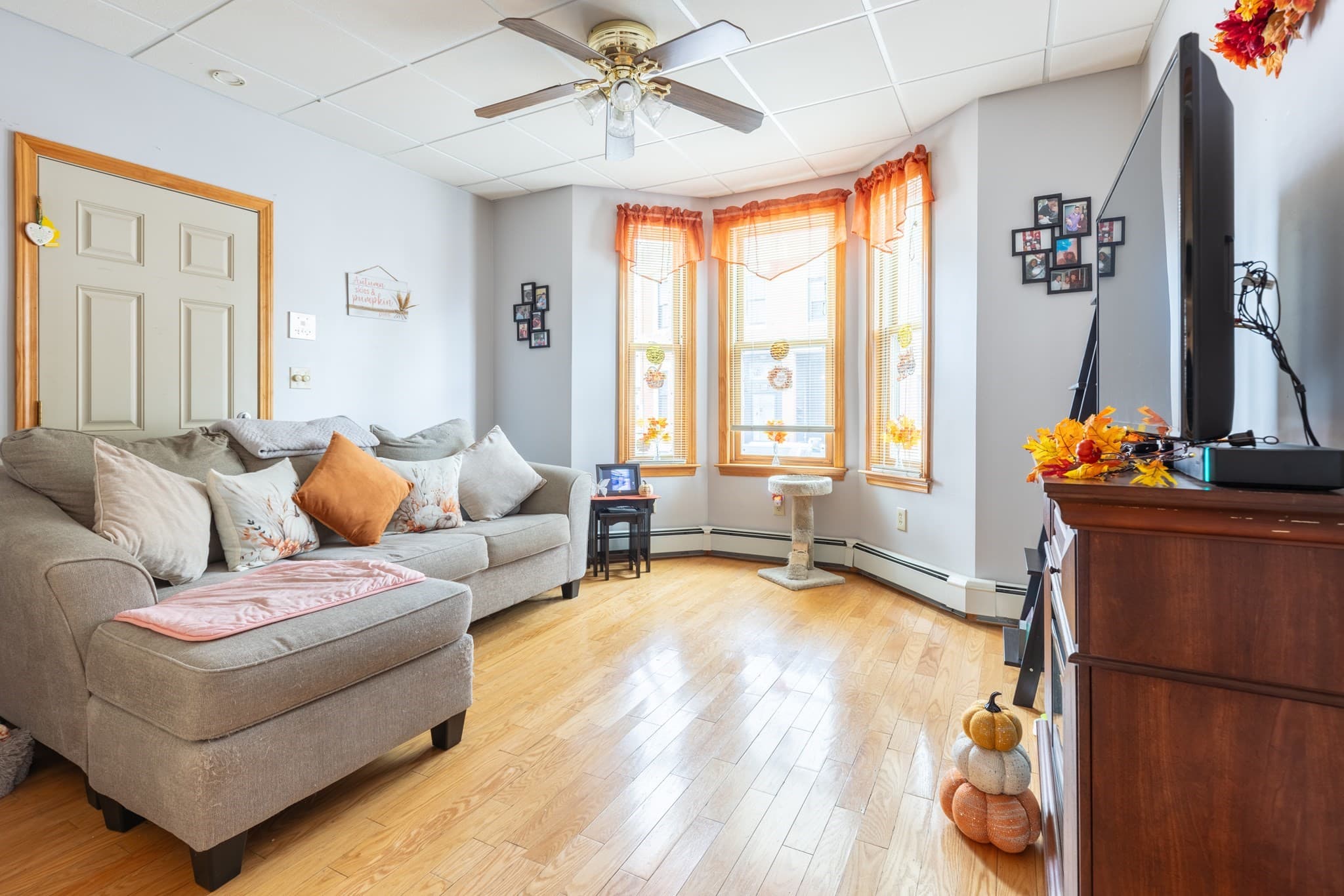 Multi Family at 119 M Street, Boston MA 02127, Boston, photo 5 of 18