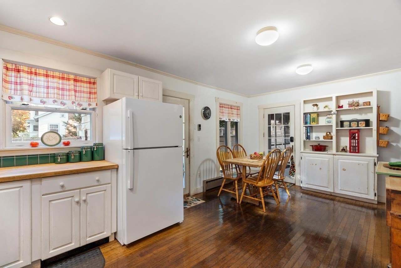 Single Family Residence at 124 Prescott St, Reading MA 01867, Reading, photo 12 of 42