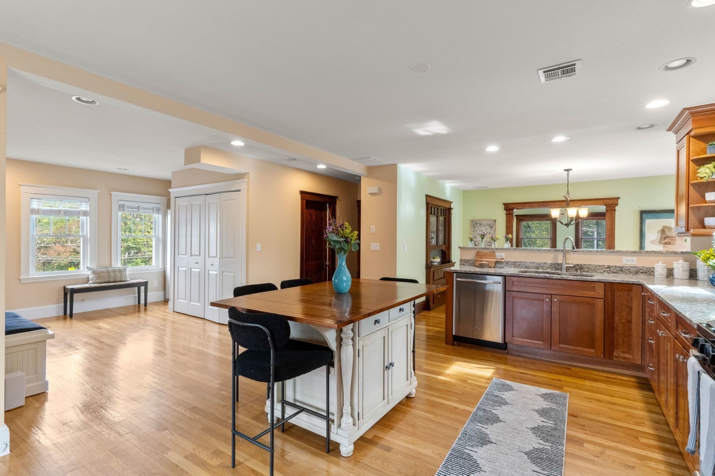 Condominium at 225 Jackson Rd # 225, Newton MA 02458, Newton, photo 4 of 6