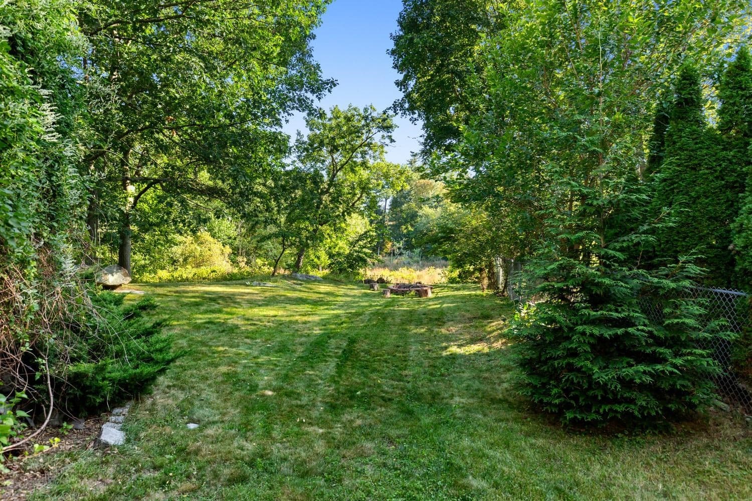 Condominium at 78 Forest St # 78, Wakefield MA 01880, Wakefield, photo 28 of 41