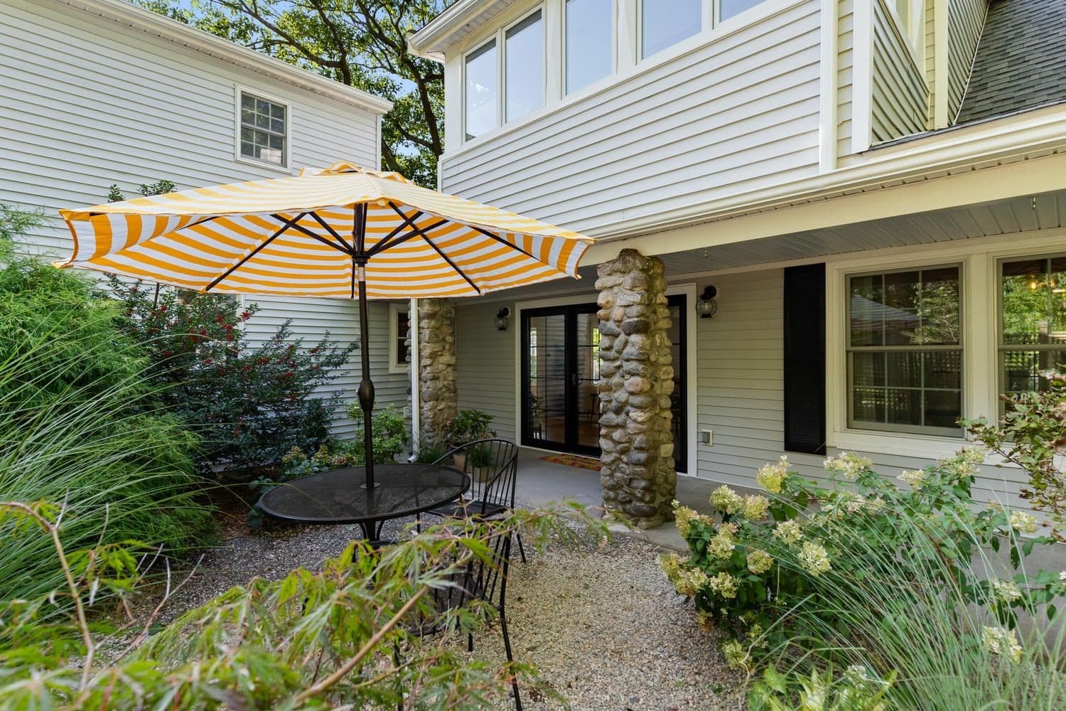 Condominium at 78 Forest St # 78, Wakefield MA 01880, Wakefield, photo 34 of 41