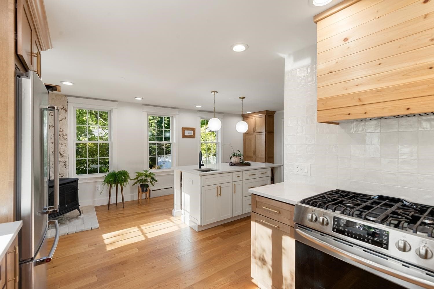 Condominium at 78 Forest St # 78, Wakefield MA 01880, Wakefield, photo 14 of 41