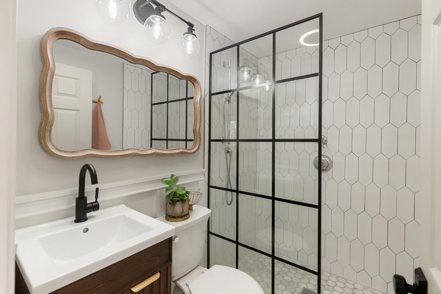 Condominium at 78 Forest St # 78, Wakefield MA 01880, Wakefield, photo 15 of 41