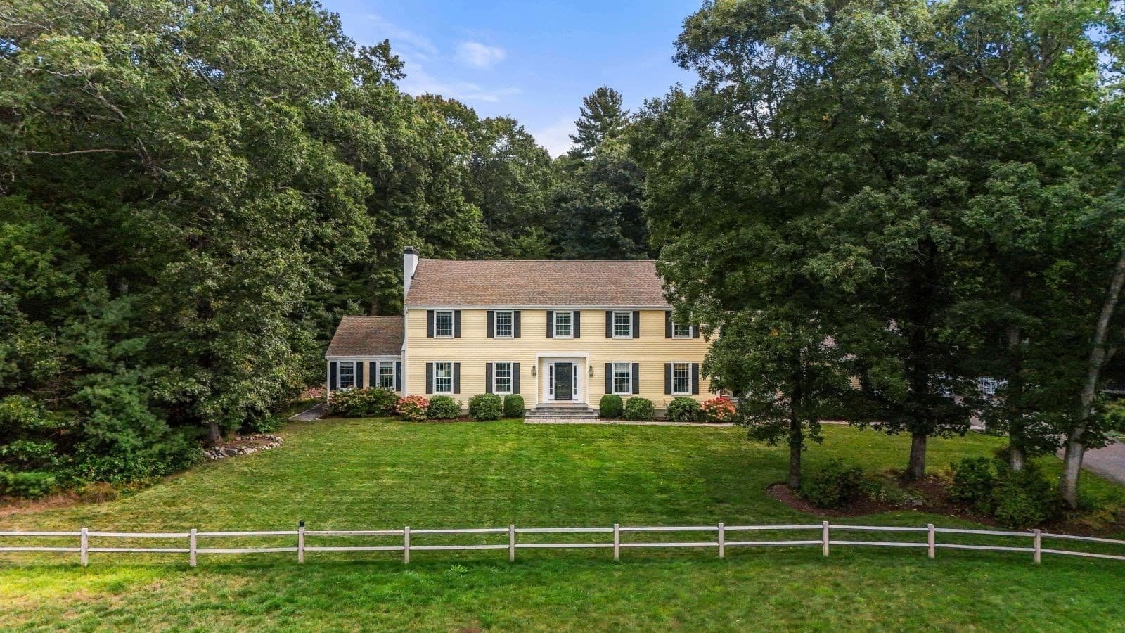 146 Farm St, Dover MA 02030