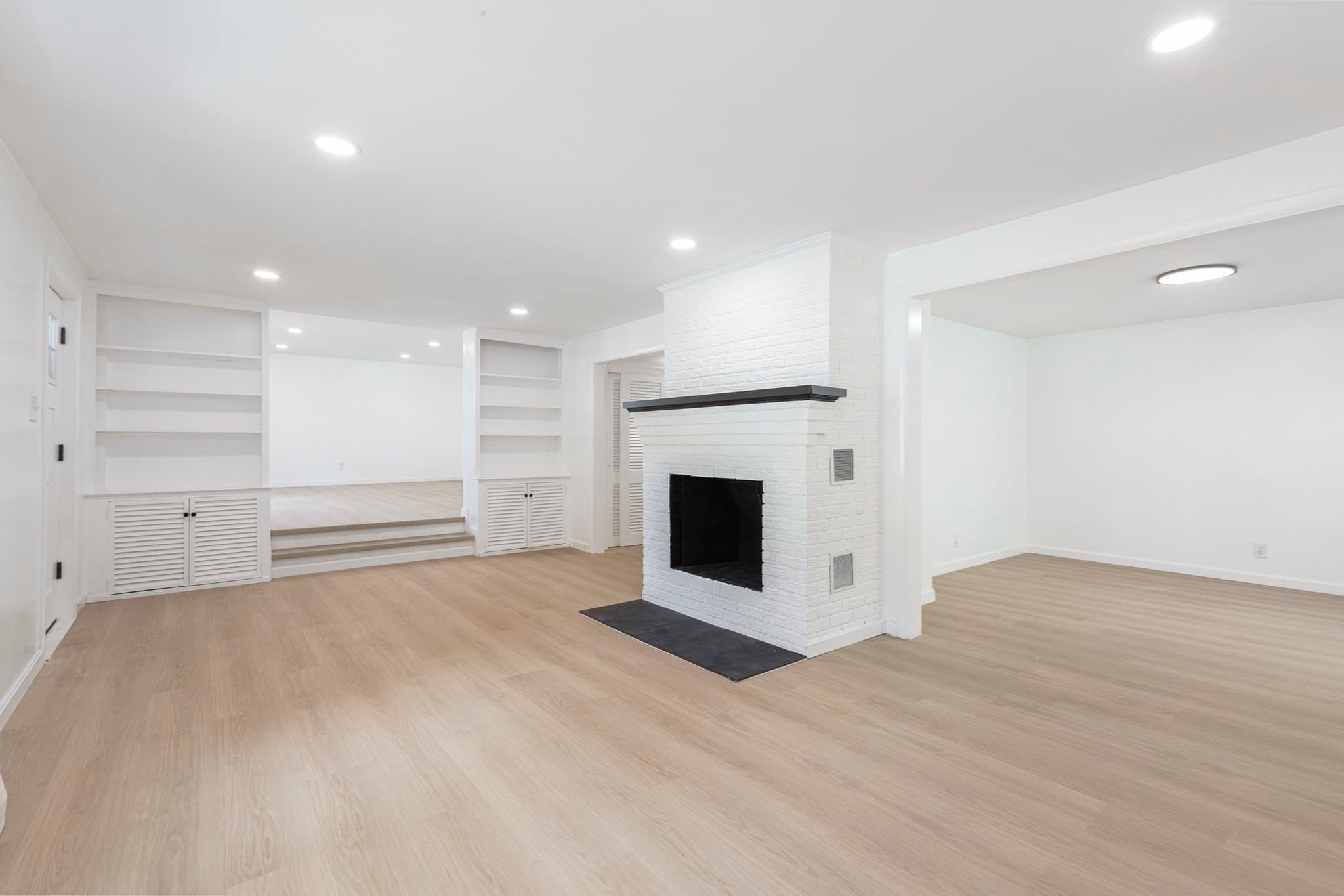 Single Family Residence at 24 East Street, Northbridge MA 01588, Northbridge, photo 16 of 39