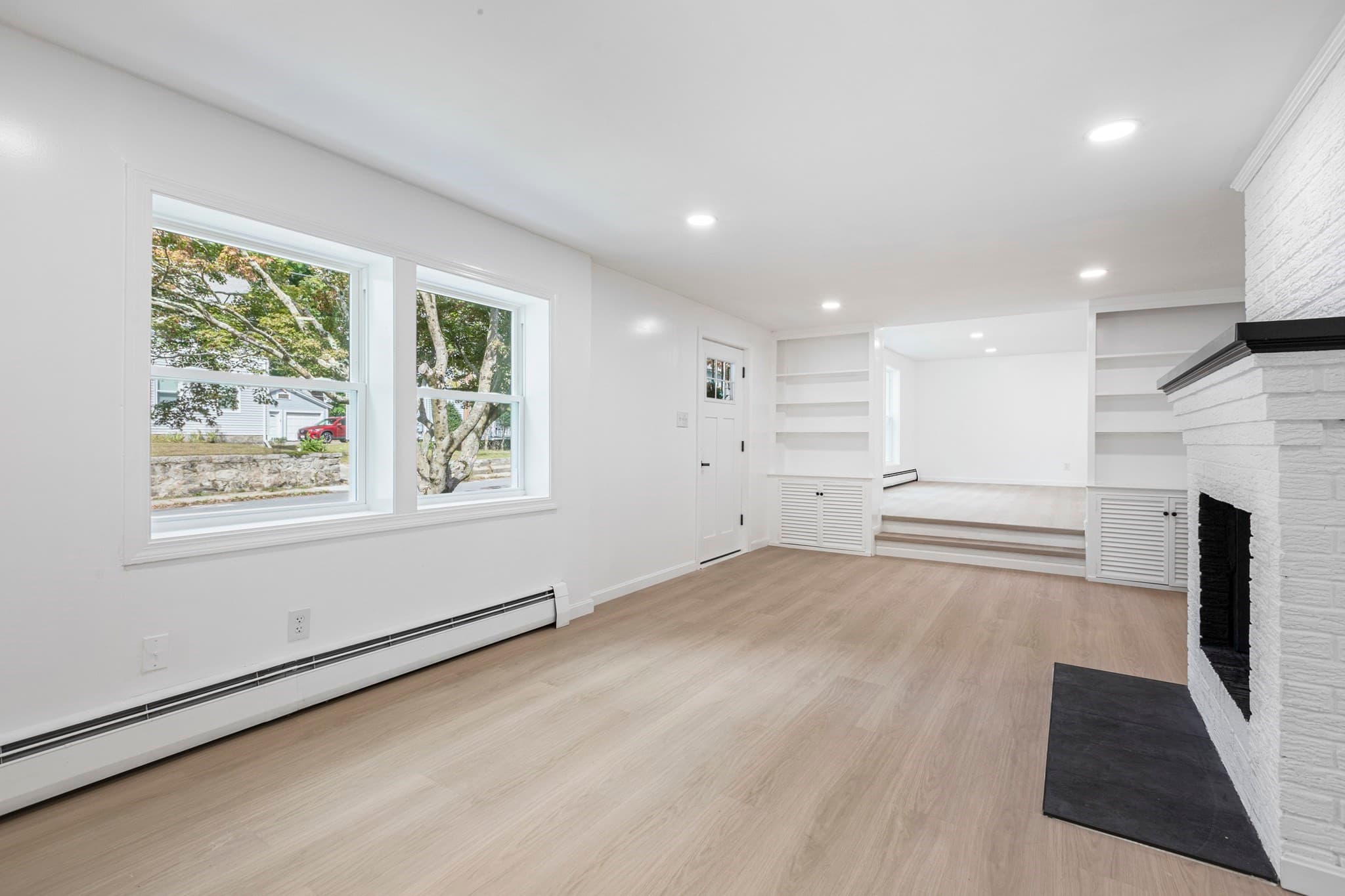 Single Family Residence at 24 East Street, Northbridge MA 01588, Northbridge, photo 11 of 39