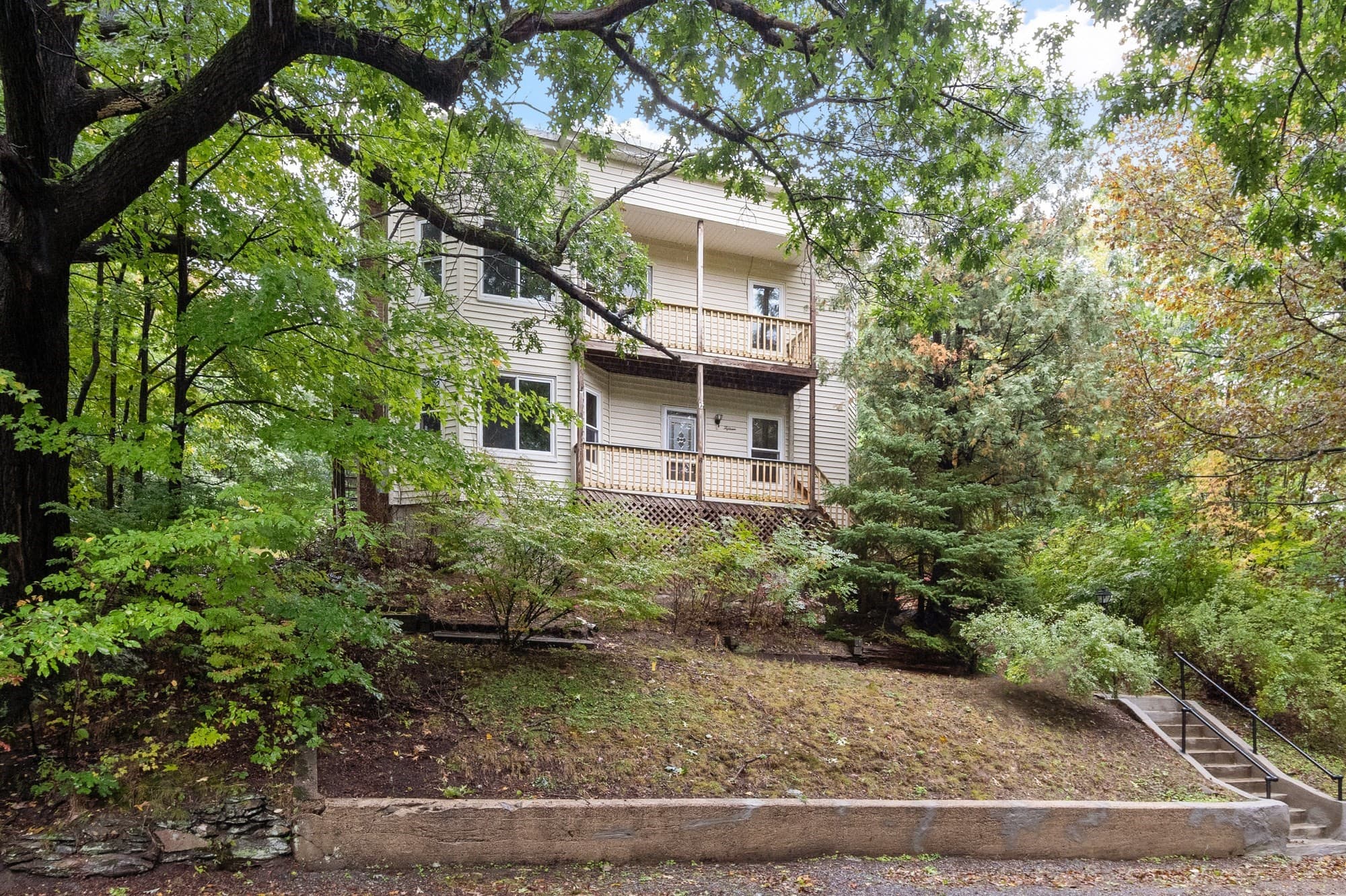 15 Nutting St, Fitchburg MA 01420