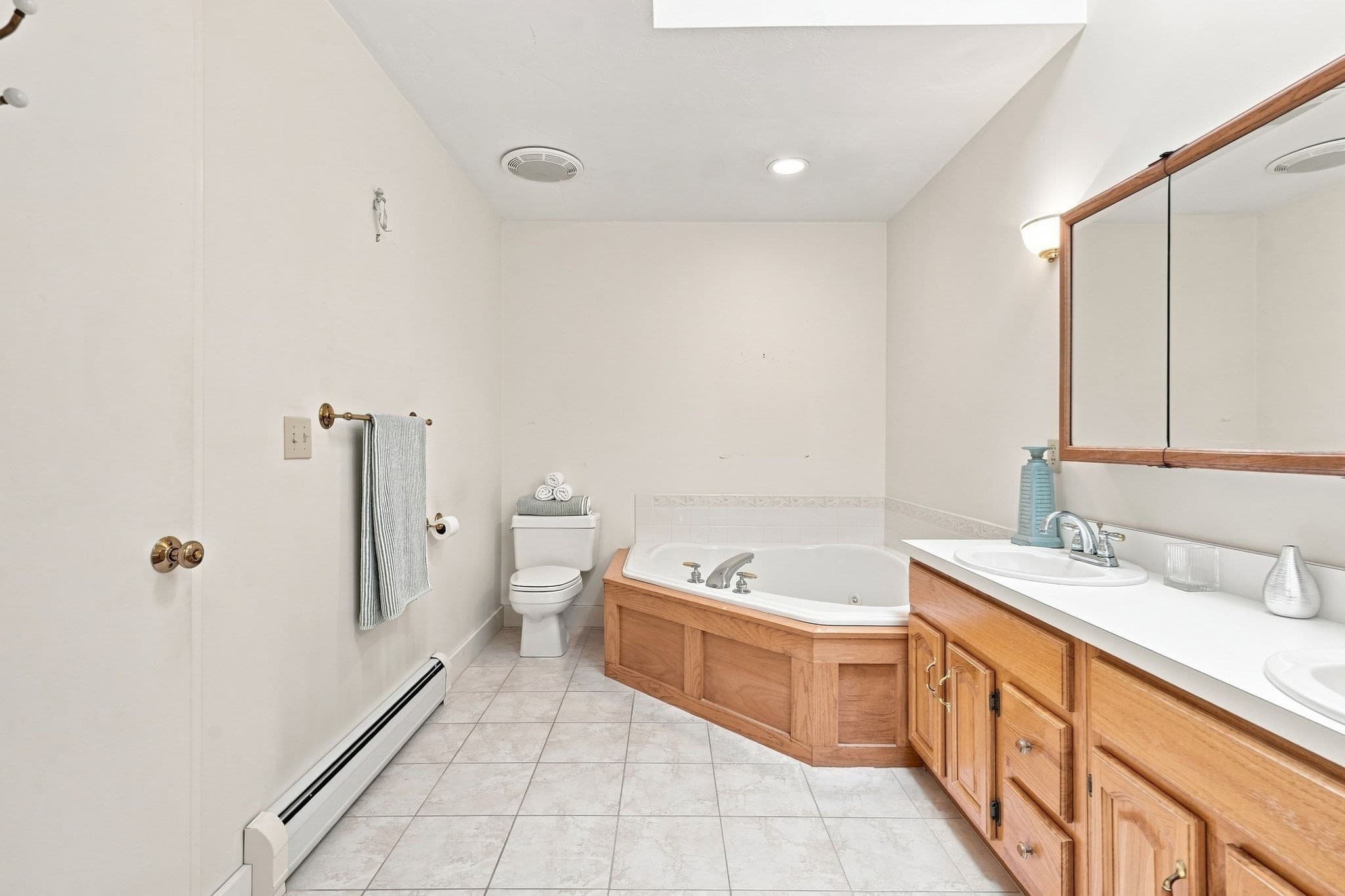 Single Family Residence at 16 Manters Point, Plymouth MA 02360, Plymouth, photo 21 of 42