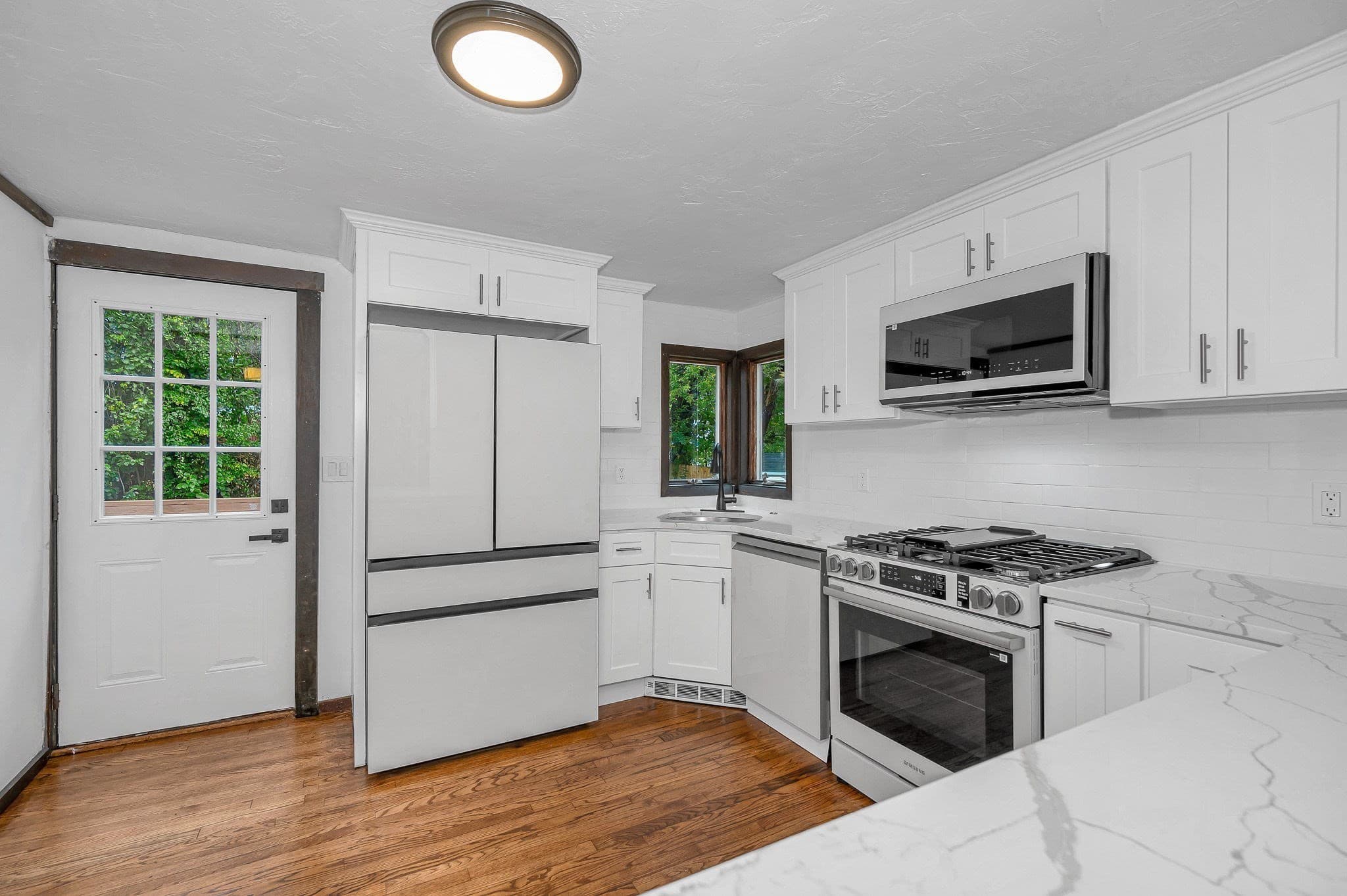 Single Family Residence at 19 South Street, Wilmington MA 01887, Wilmington, photo 14 of 41