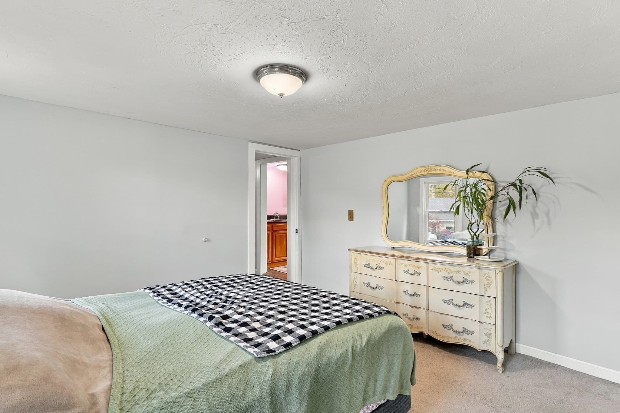 Single Family Residence at 4 Hale St, Winchendon MA 01475, Winchendon, photo 10 of 22