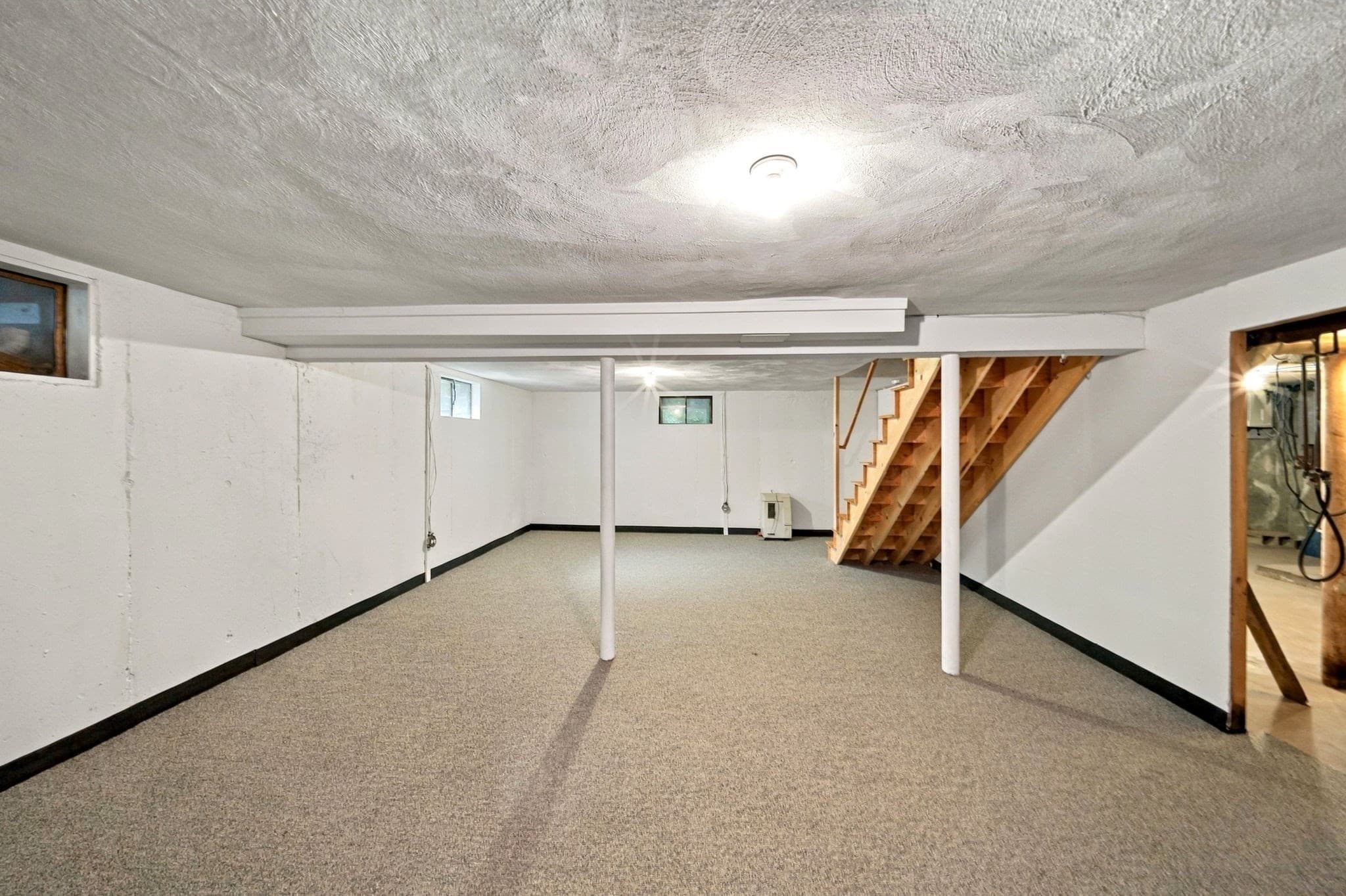 Single Family Residence at 51 Queensland Rd, Billerica MA 01862, Billerica, photo 33 of 40