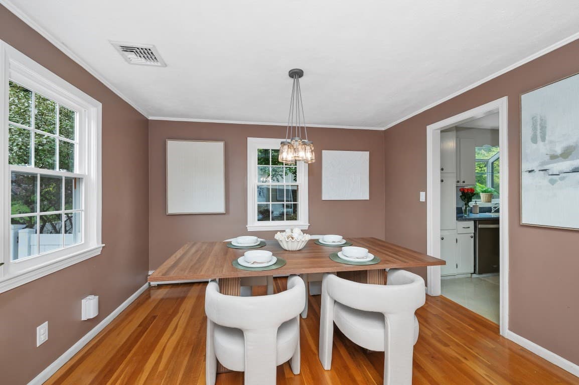 Single Family Residence at 203 Woburn Street, Medford MA 02155, Medford, photo 5 of 28