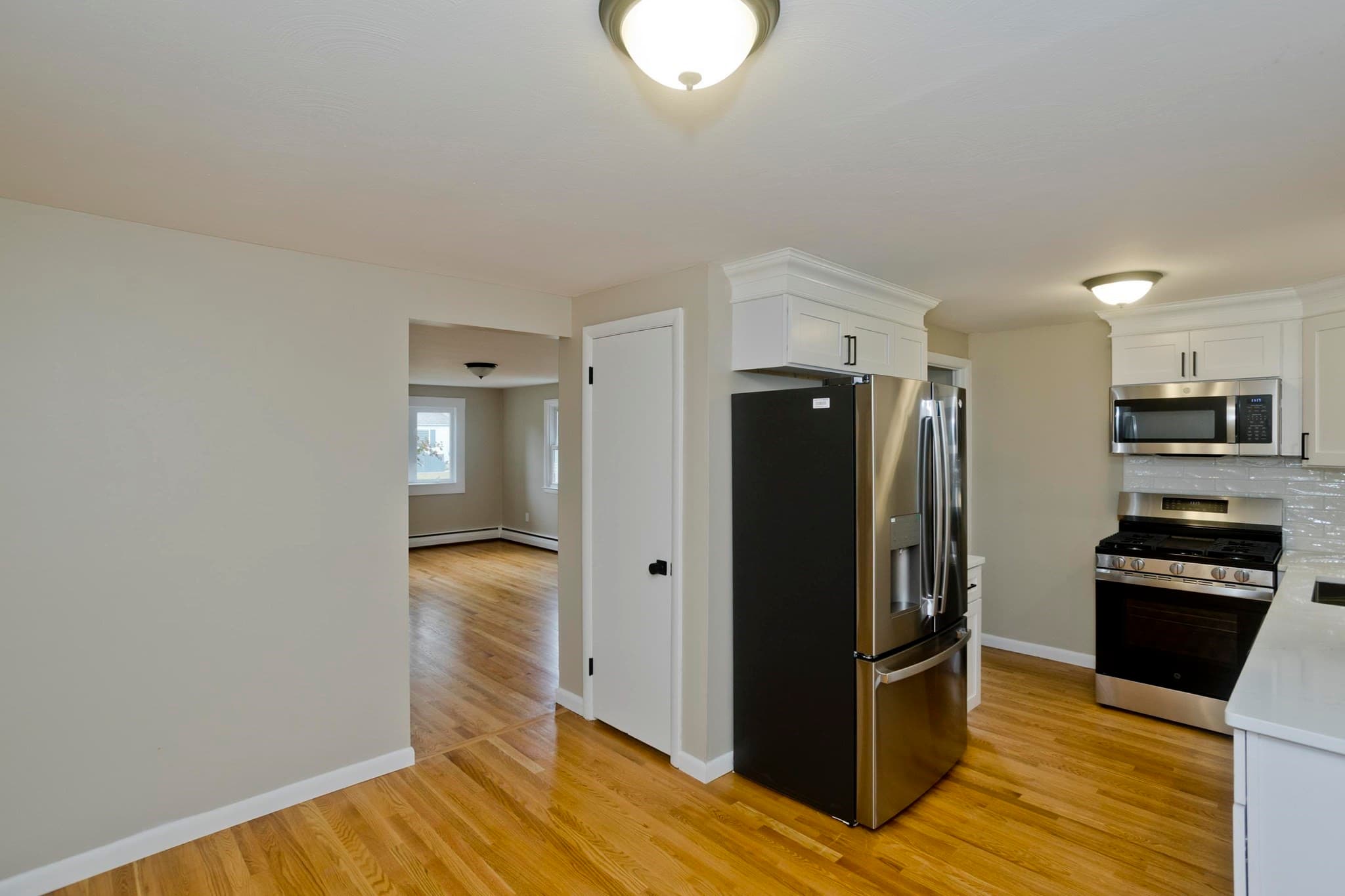 Single Family Residence at 82 Gill St, Chicopee MA 01013, Chicopee, photo 4 of 26