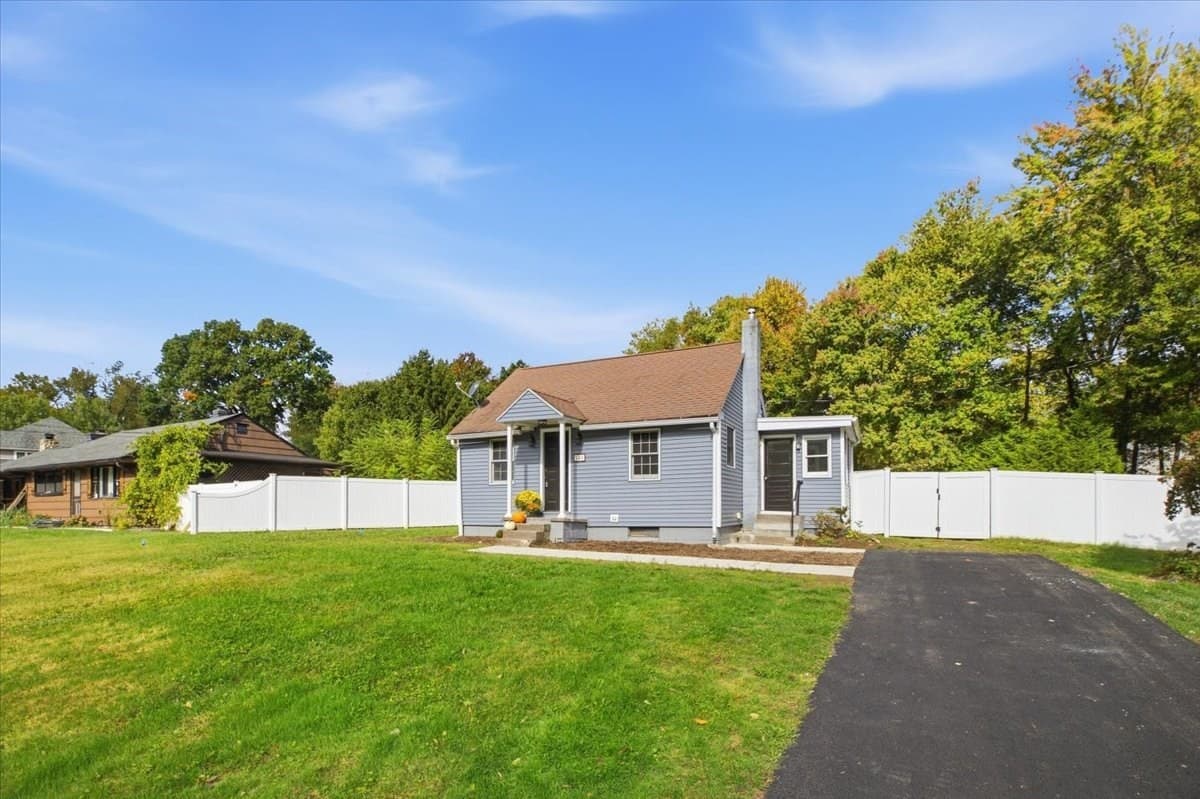 Single Family Residence at 141 New Ludlow Rd, Granby MA 01033, Granby, photo 2 of 23