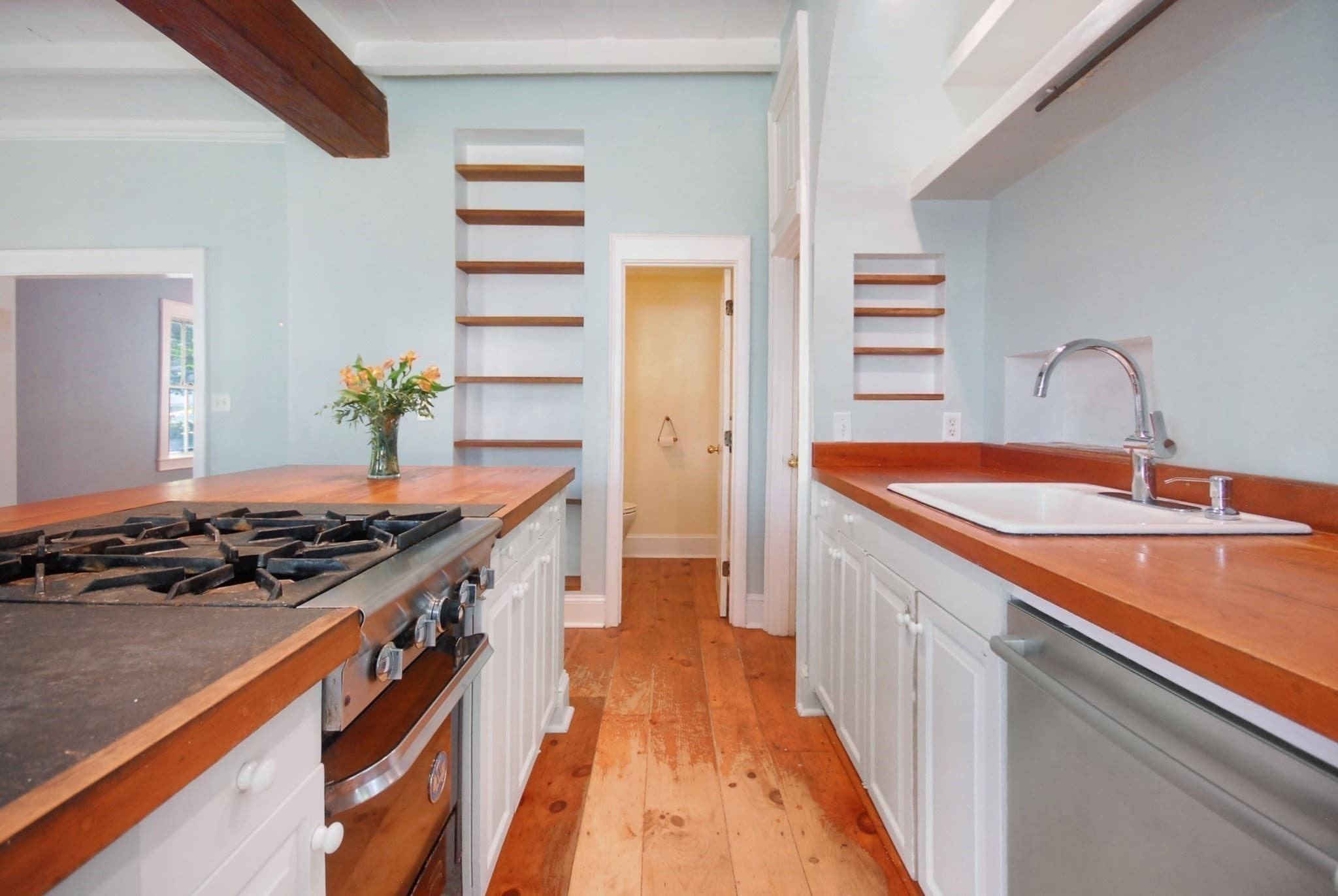 Condominium at 1574 Main St. # 1574, Concord MA 01742, Concord, photo 8 of 23