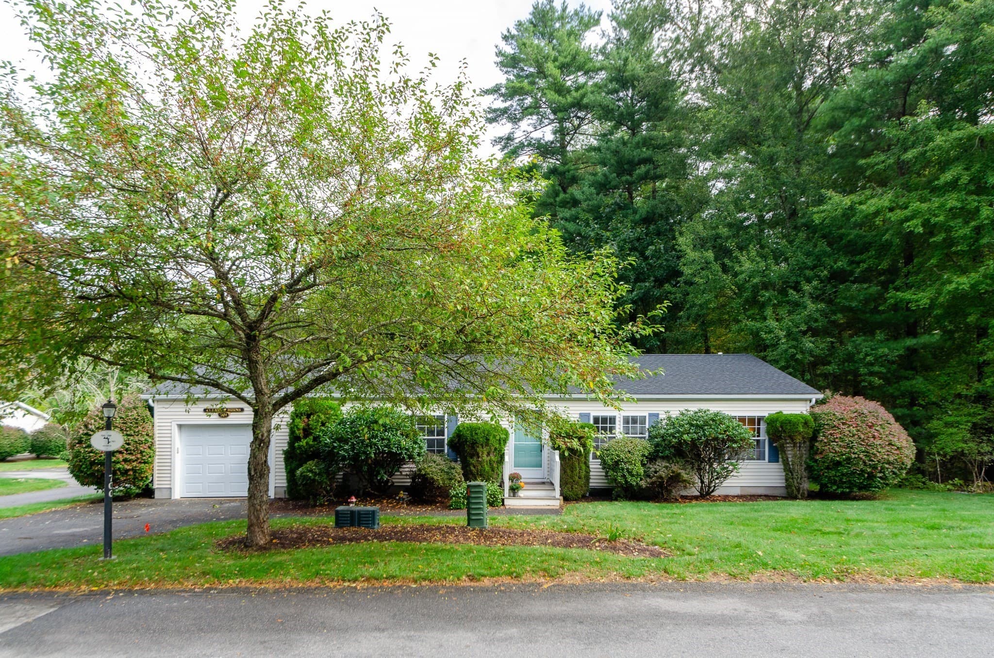 701 Oak Point Drive, Middleboro MA 02346
