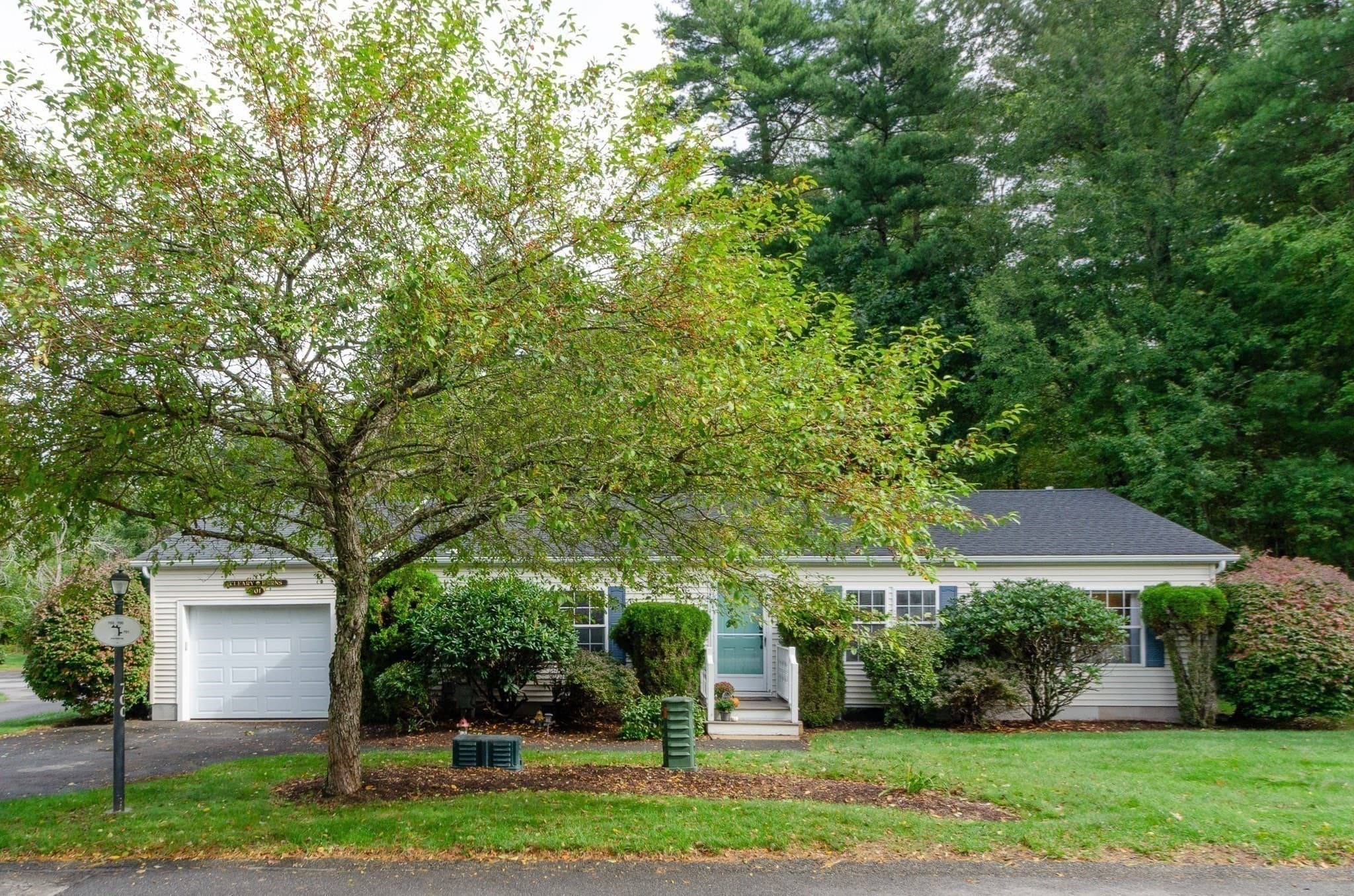 Single Family Residence at 701 Oak Point Drive, Middleboro MA 02346, Middleboro, photo 18 of 29