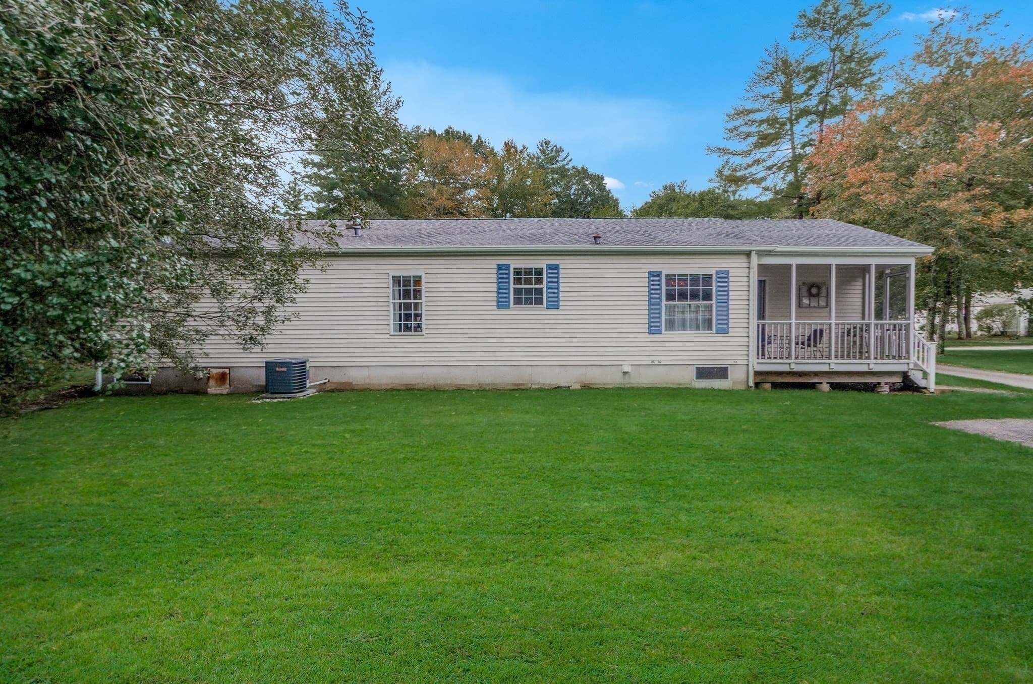 Single Family Residence at 701 Oak Point Drive, Middleboro MA 02346, Middleboro, photo 21 of 29