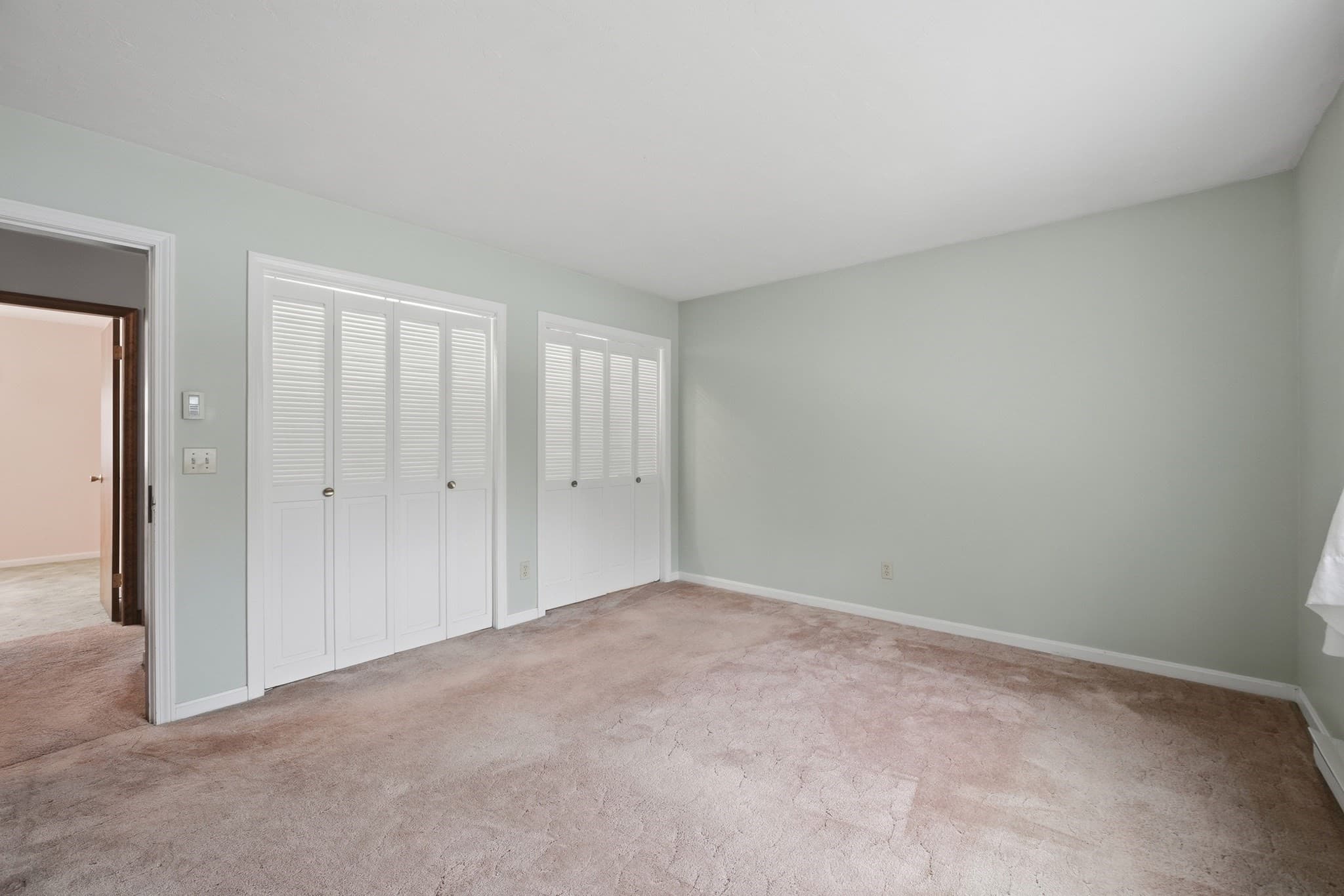 Single Family Residence at 44 Dennison Hill Rd, Southbridge MA 01550, Southbridge, photo 13 of 32