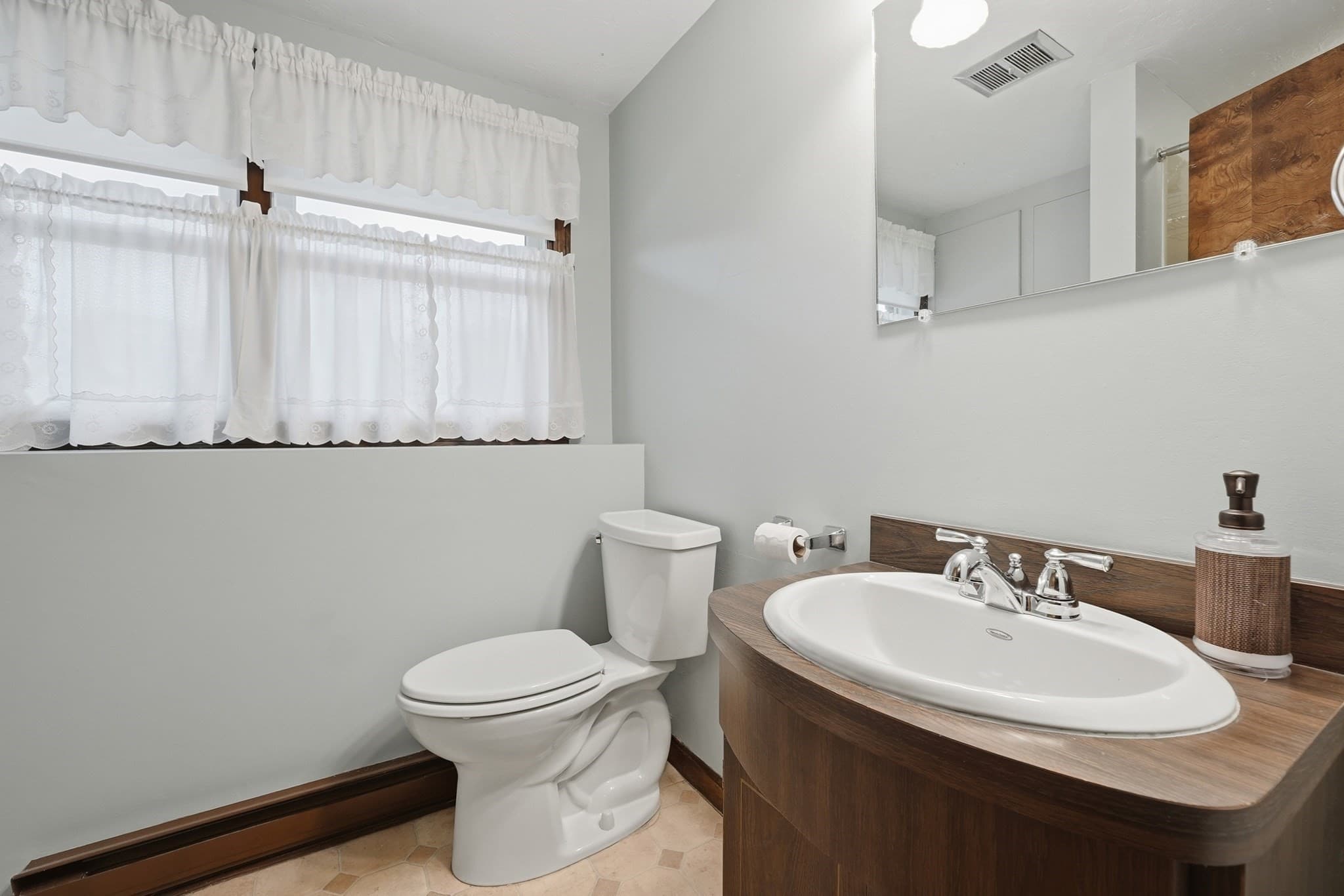 Single Family Residence at 44 Dennison Hill Rd, Southbridge MA 01550, Southbridge, photo 20 of 32