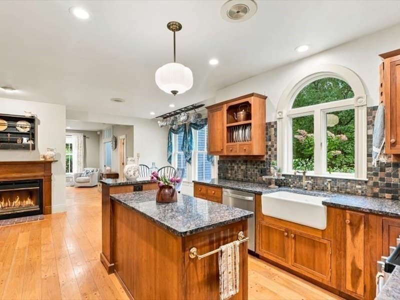 Single Family Residence at 63 Wood St, Holden MA 01522, Holden, photo 14 of 42