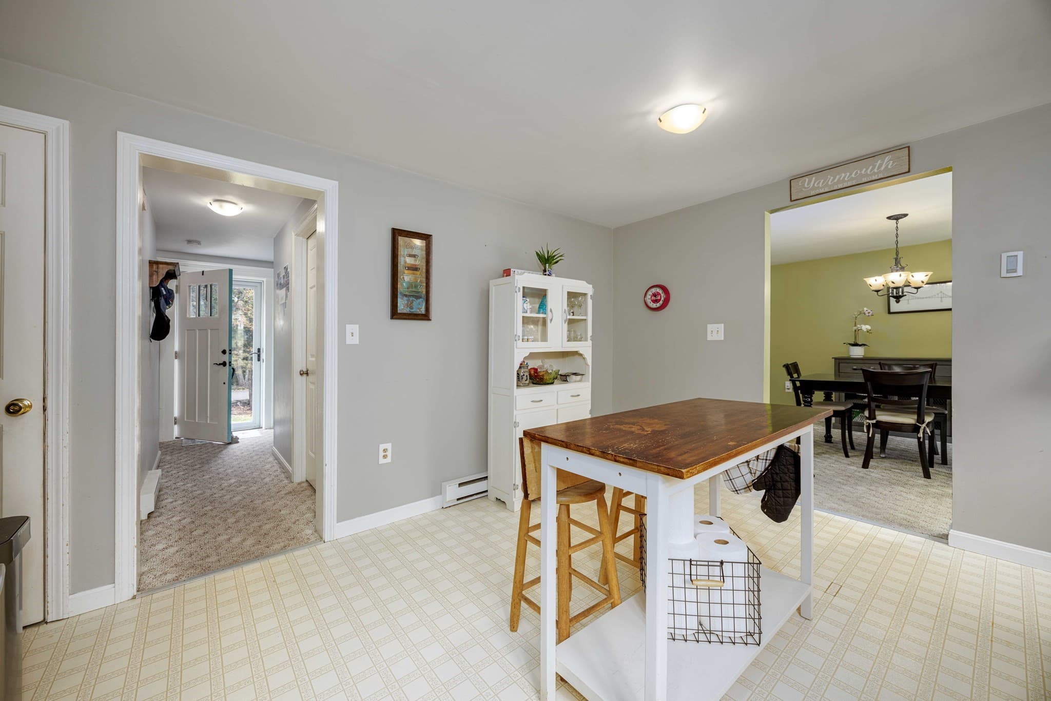 Condominium at 2 Elm Street # B, Medway MA 02053, Medway, photo 13 of 39