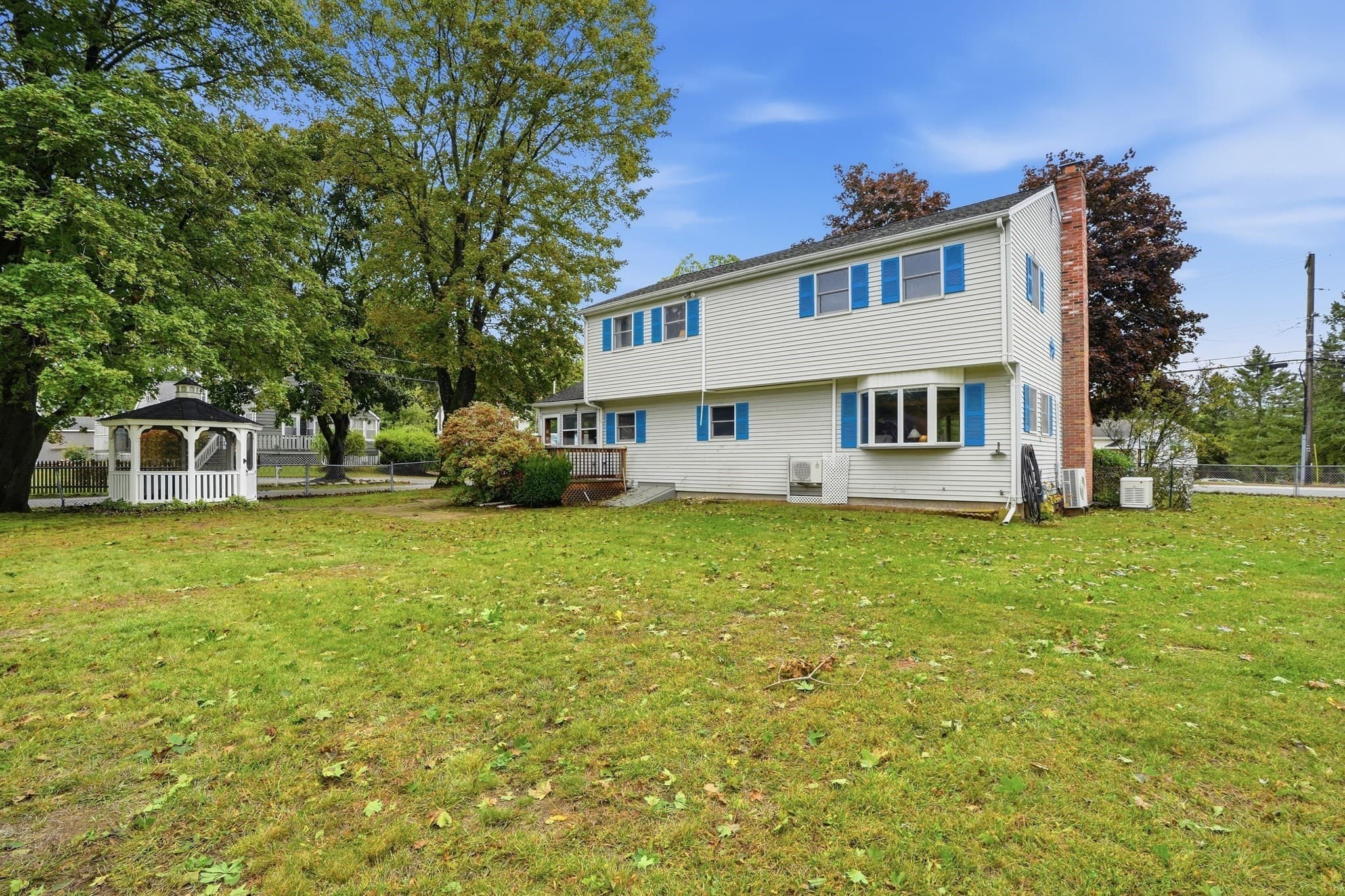 Single Family Residence at 672 Shawsheen St, Tewksbury MA 01876, Tewksbury, photo 31 of 41