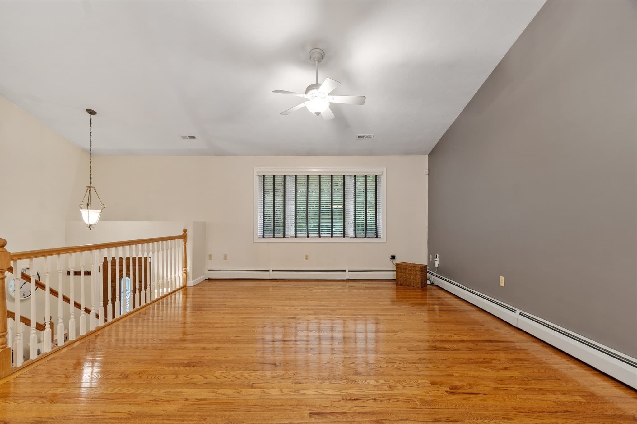 Single Family Residence at 17 Teddy Road, Worcester MA 01603, Worcester, photo 7 of 39