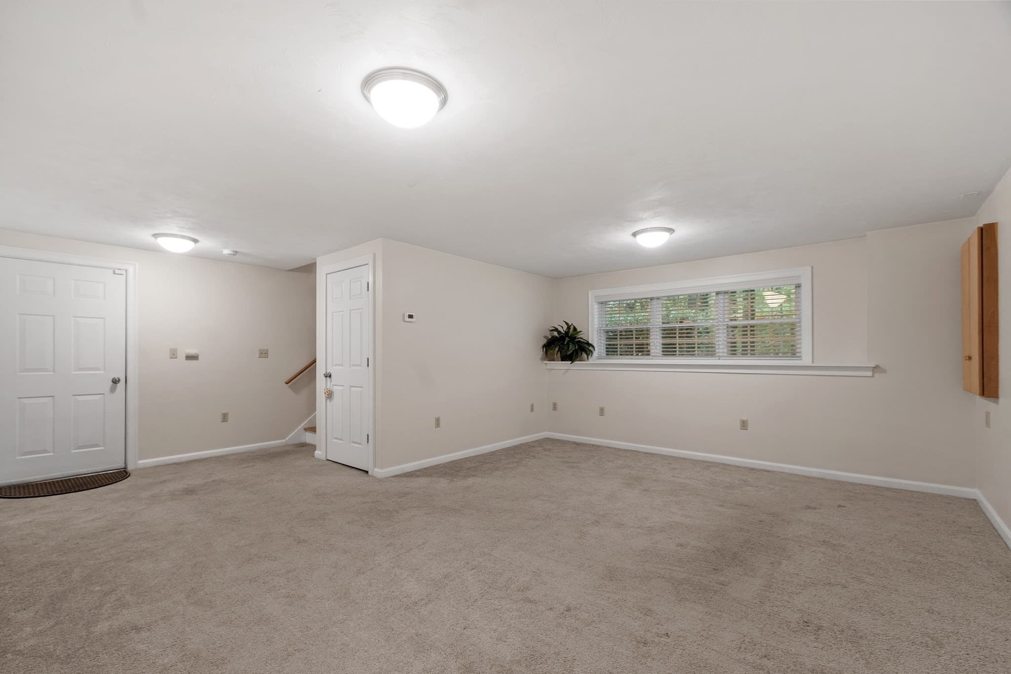 Single Family Residence at 17 Teddy Road, Worcester MA 01603, Worcester, photo 30 of 39