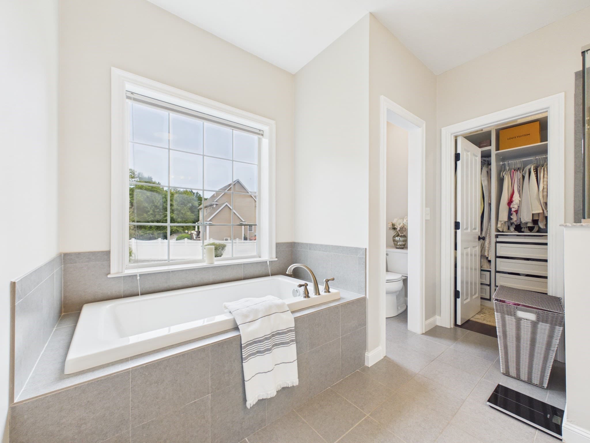 Single Family Residence at 16 Tabor Rd, Uxbridge MA 01569, Uxbridge, photo 23 of 41