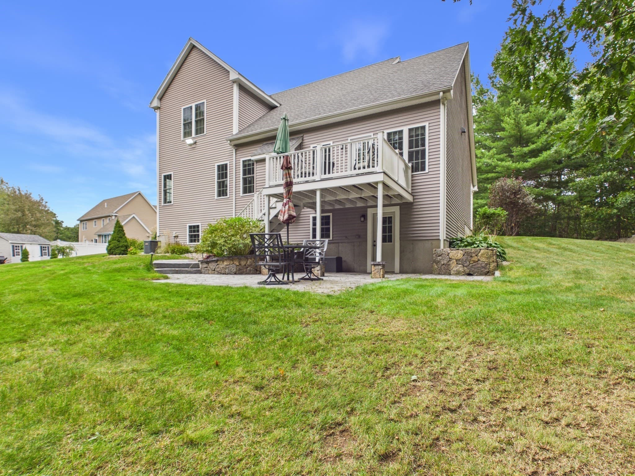 Single Family Residence at 16 Tabor Rd, Uxbridge MA 01569, Uxbridge, photo 35 of 41