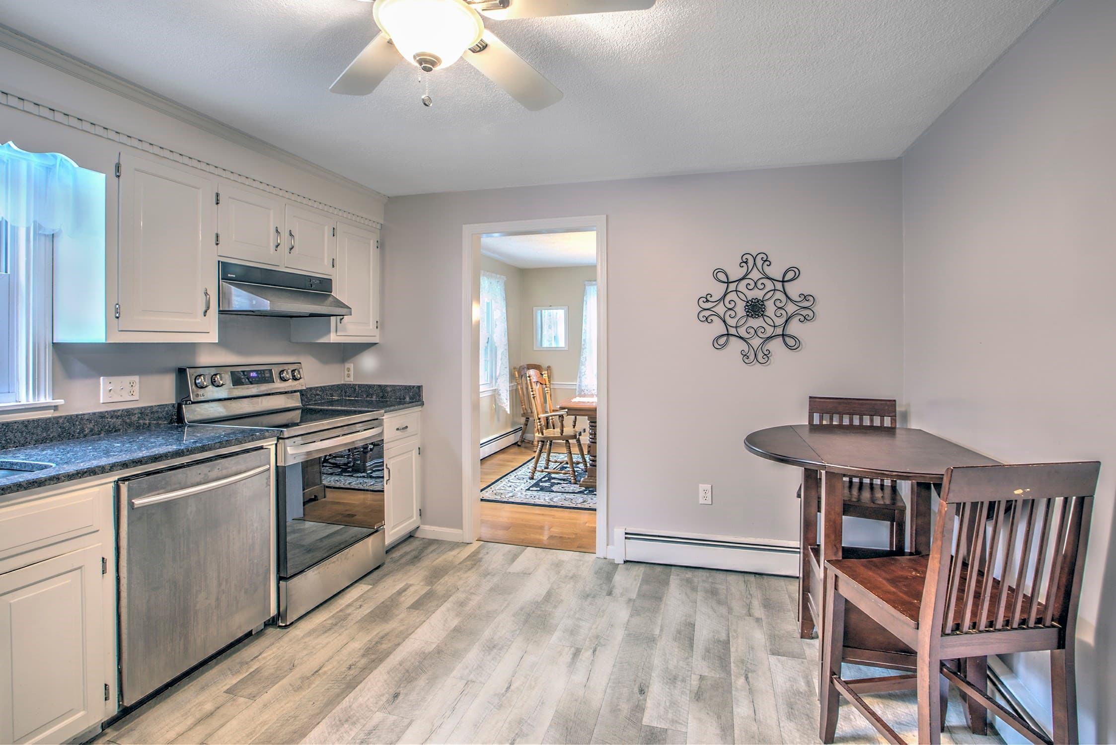 Single Family Residence at 35 Kennel Hill Dr, Beverly MA 01915, Beverly, photo 5 of 30