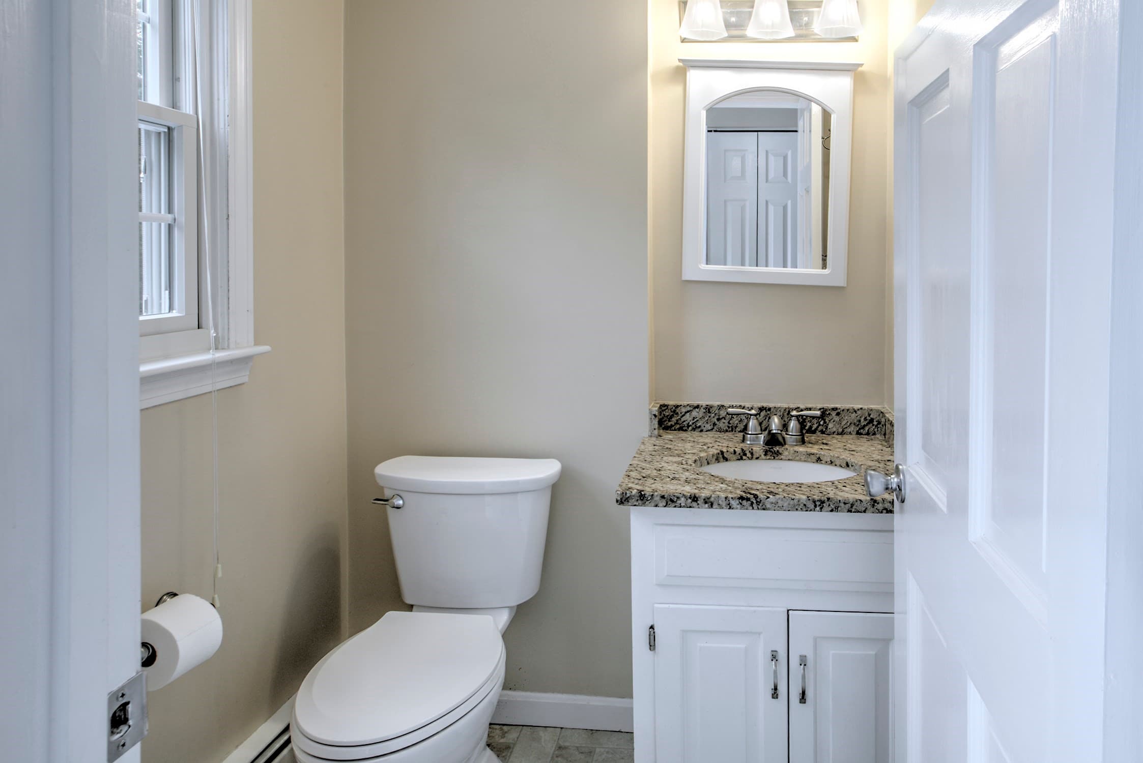 Single Family Residence at 35 Kennel Hill Dr, Beverly MA 01915, Beverly, photo 18 of 30