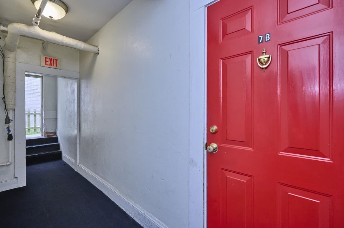 Condominium at 7 Lothian Rd # B, Boston MA 02135, Boston, photo 3 of 21